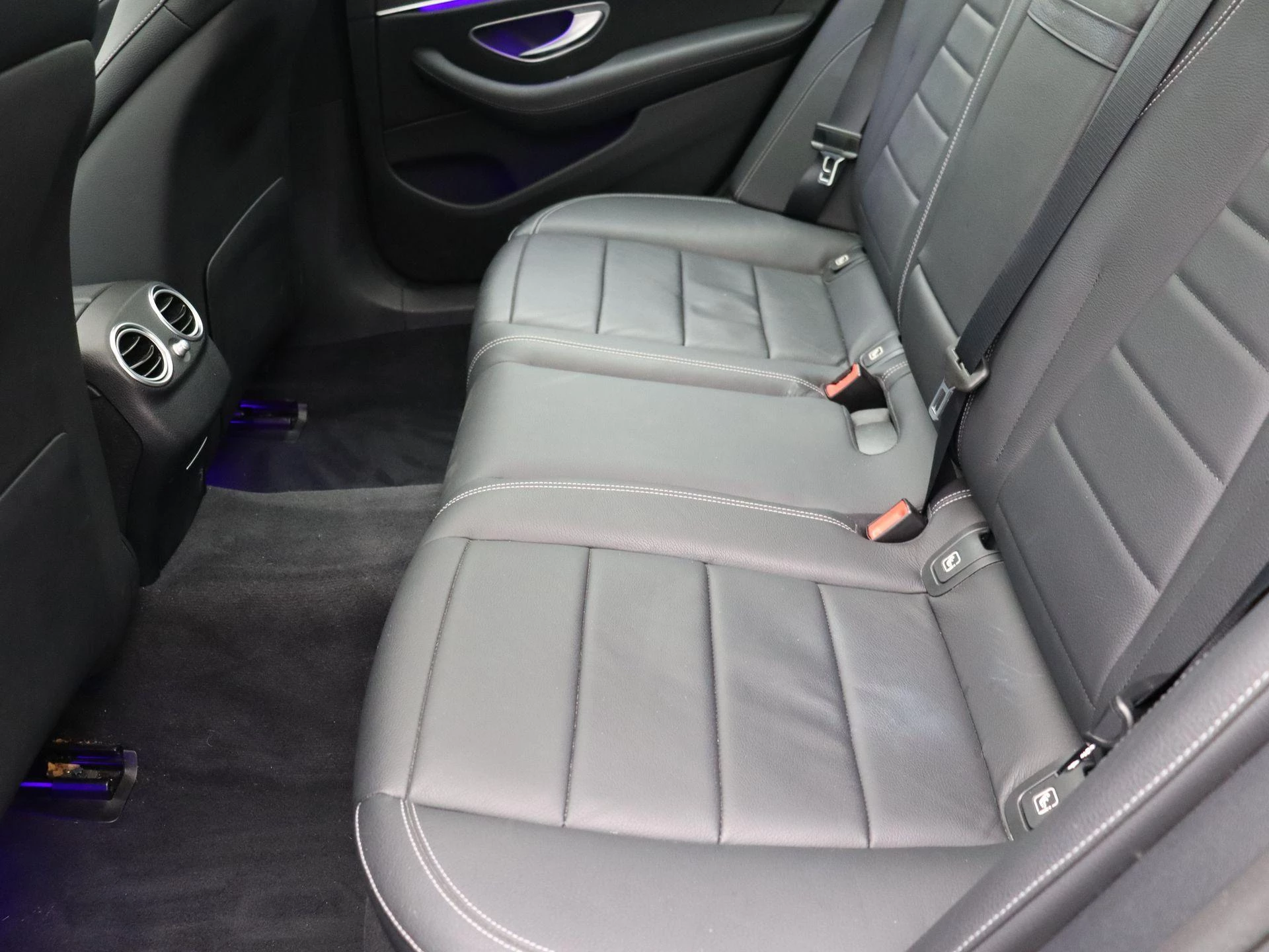 Mercedes-Benz Classe E 200 Business Solution Estate + LEDER + PANO DAK + BURMESTER + TREKHAAK +360VIEW
