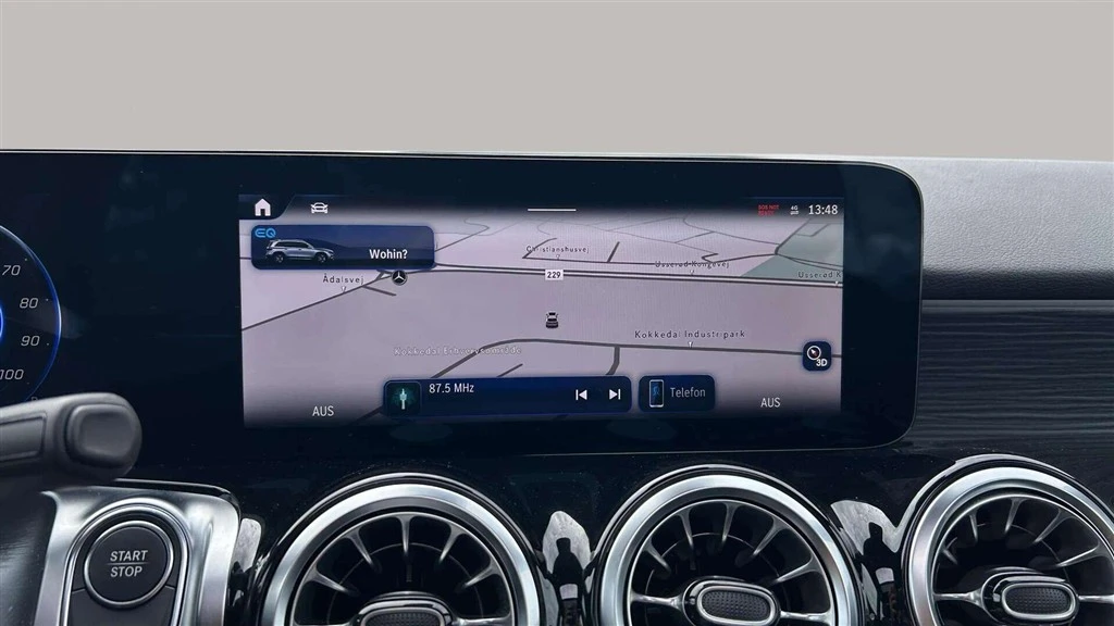 Mercedes-Benz-EQB-image-14