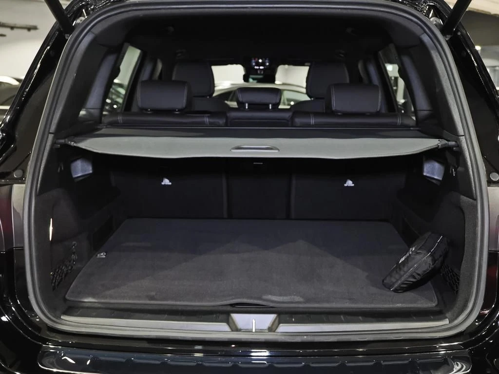 Mercedes-Benz-GLB 200 d-image-15