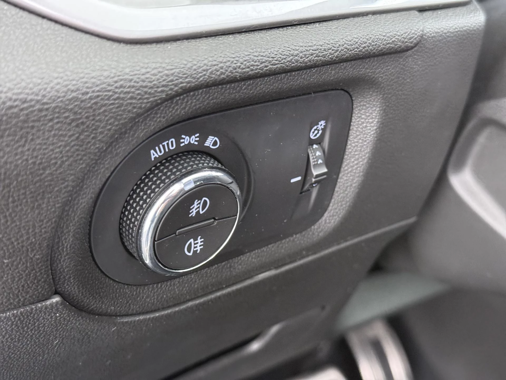 Opel-Grandland-image-14