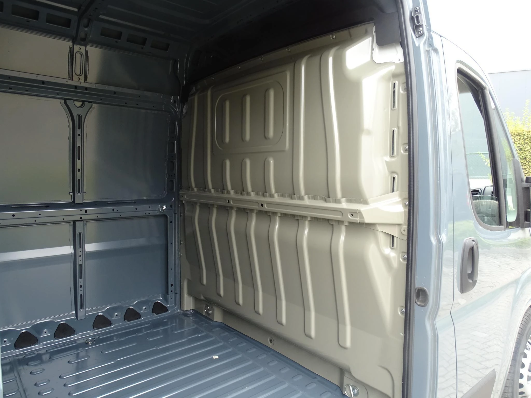 Peugeot-Boxer-image-8