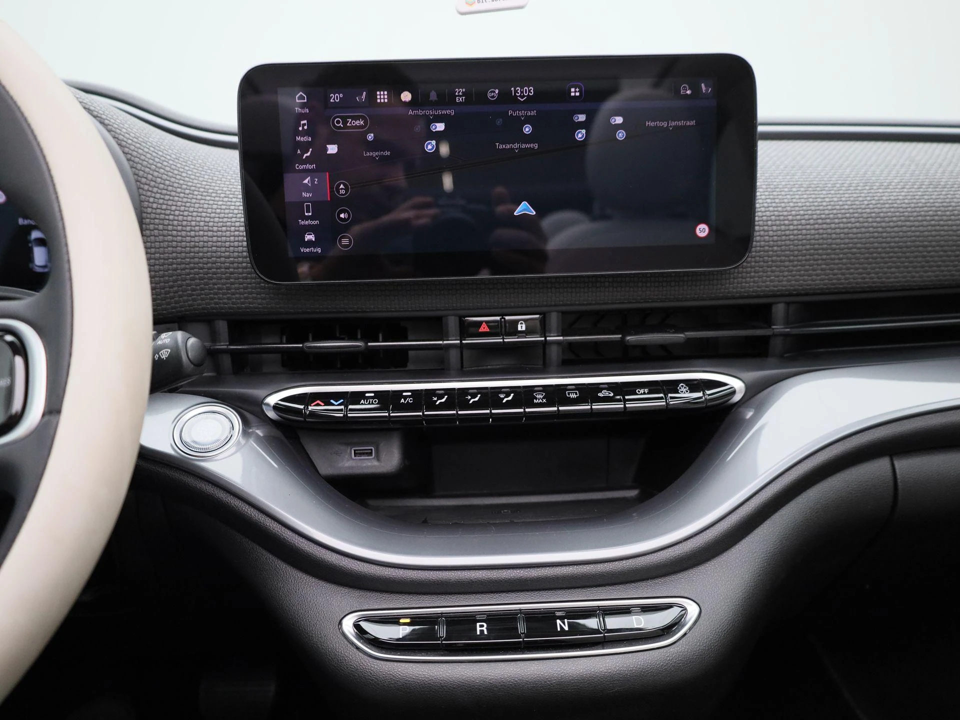 Fiat-500e-image-8