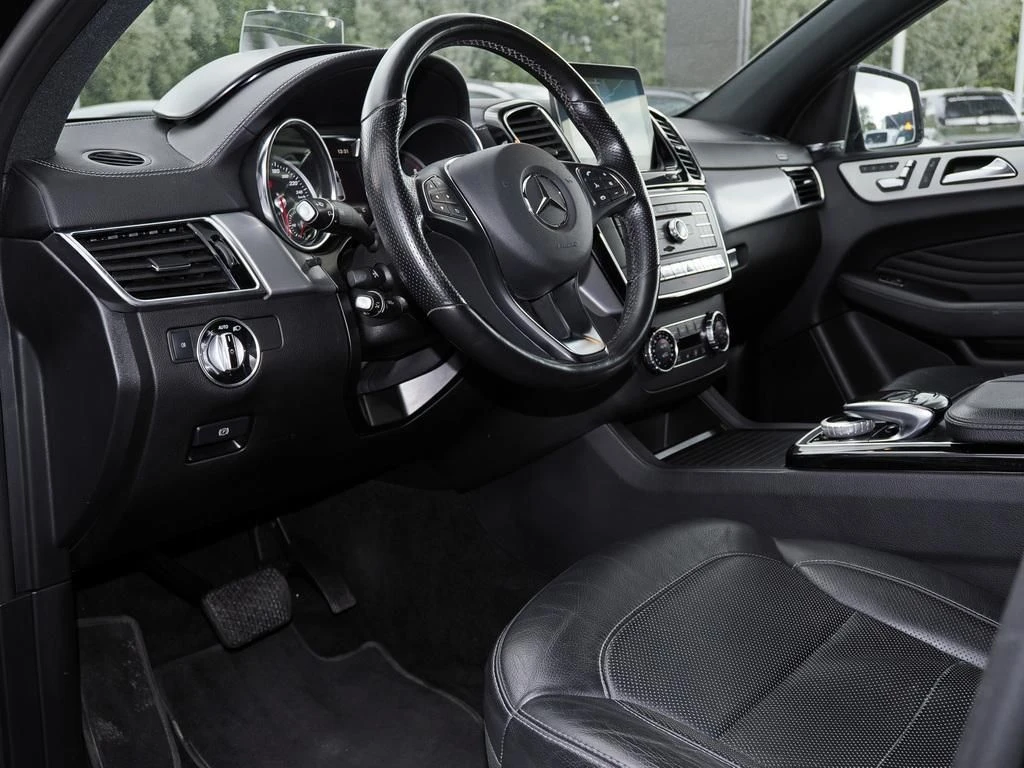 Mercedes-Benz-GLE 350 d-image-8