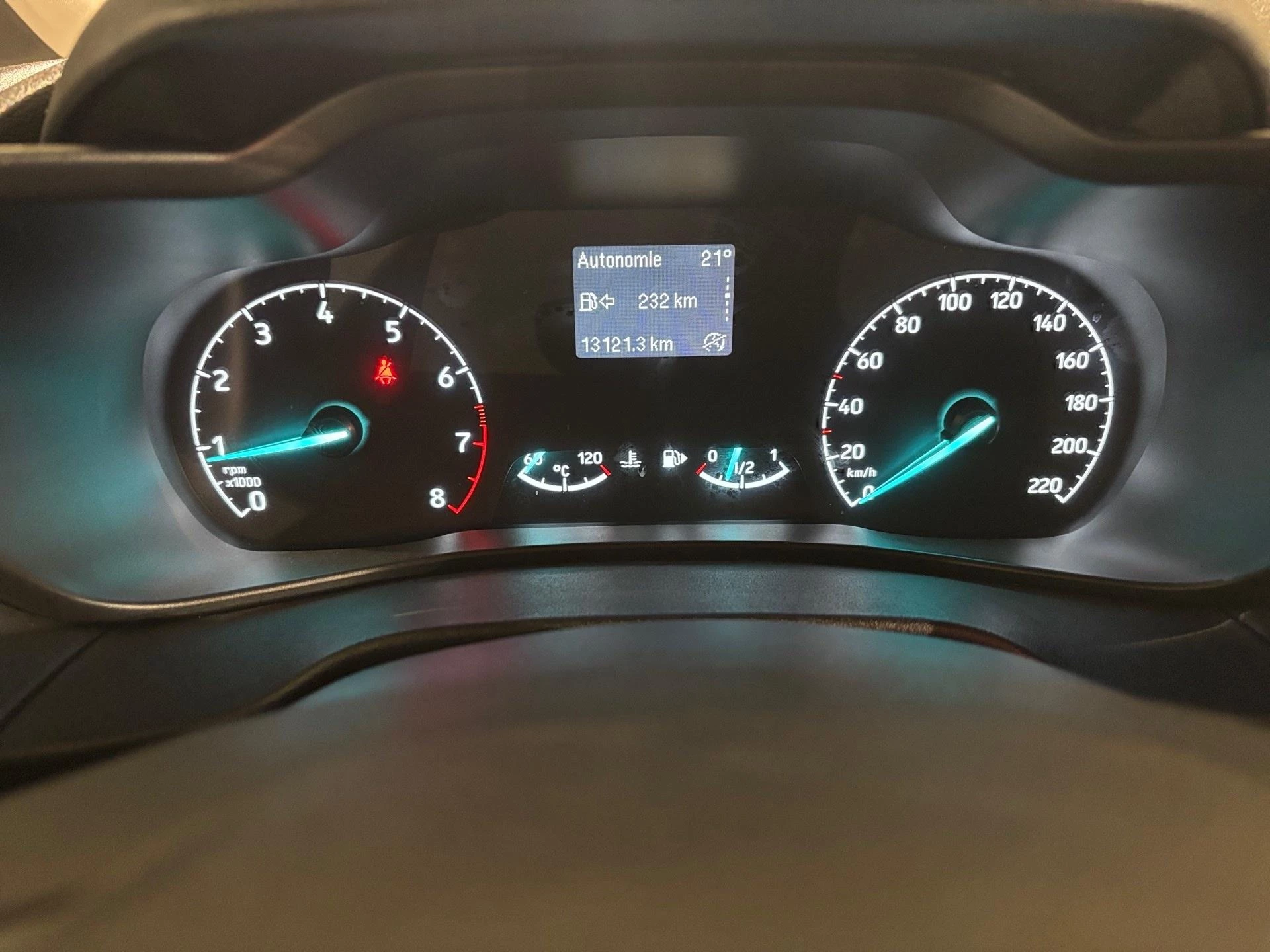 Ford-Transit Connect-image-16