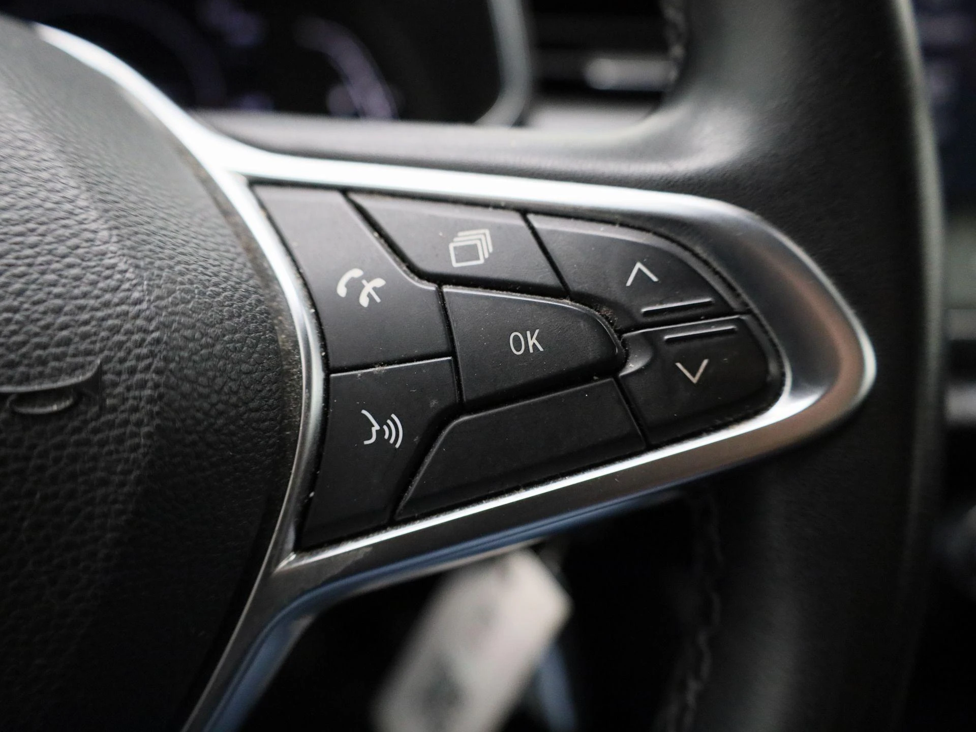 Renault-Clio-image-15