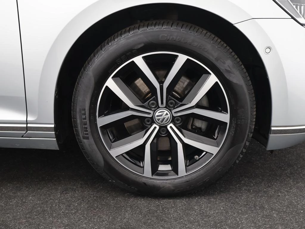 Volkswagen Passat Passat Elegance Business 1.5TSI 150PK* *LEDER*ALCANTARA*CAMERA*VIRTUAL COCKPIT*ACC*PDC*ZETELVERWARMING*...*