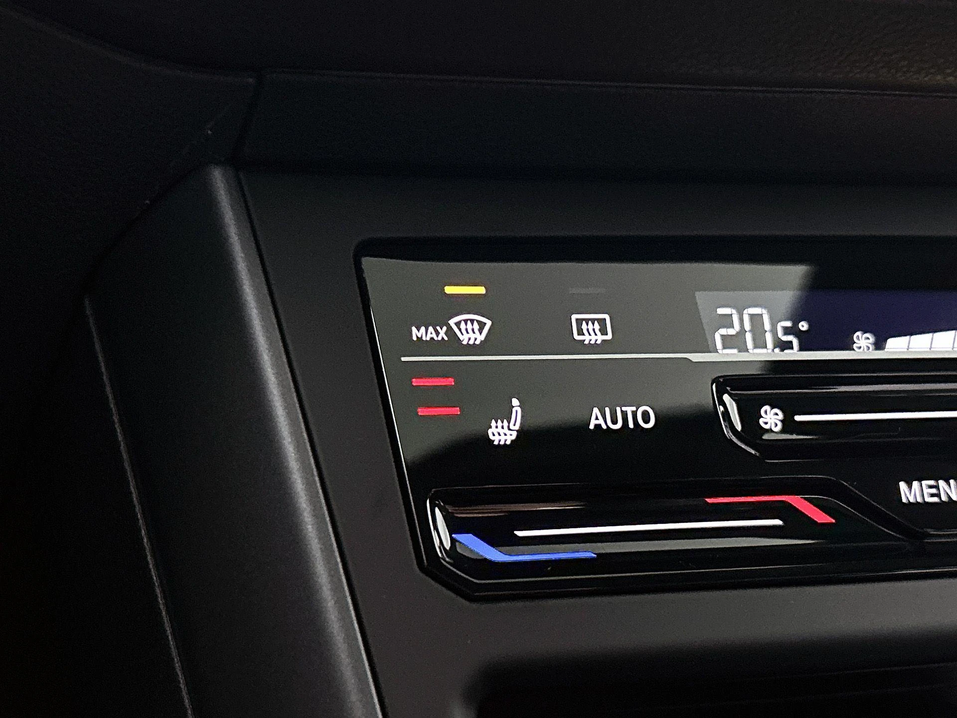 Volkswagen-Polo-image-7