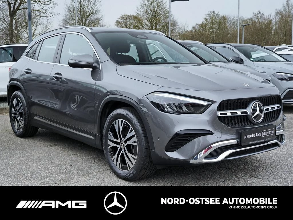 Mercedes-Benz-GLA-image-2