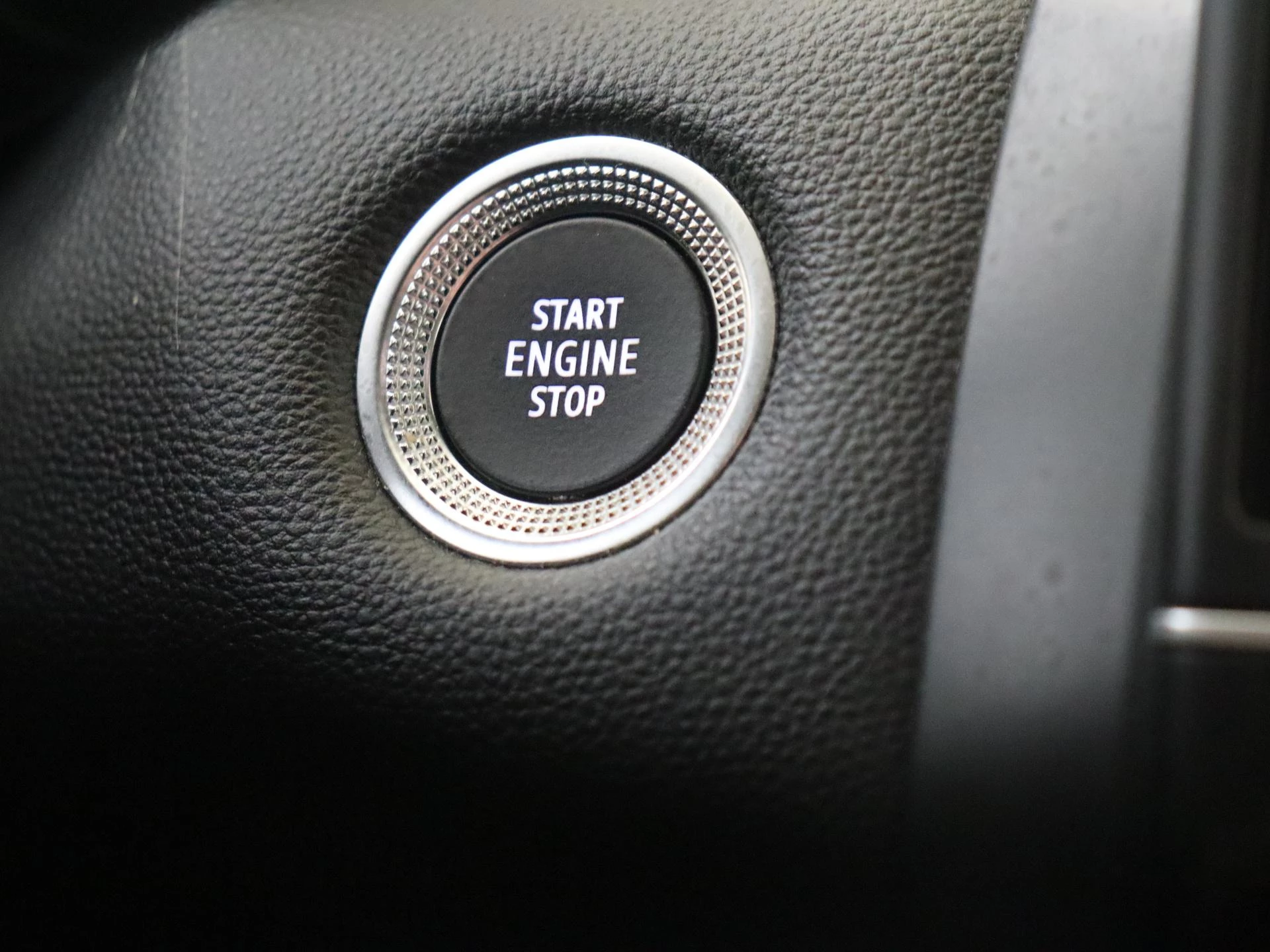 Renault-Captur-image-25