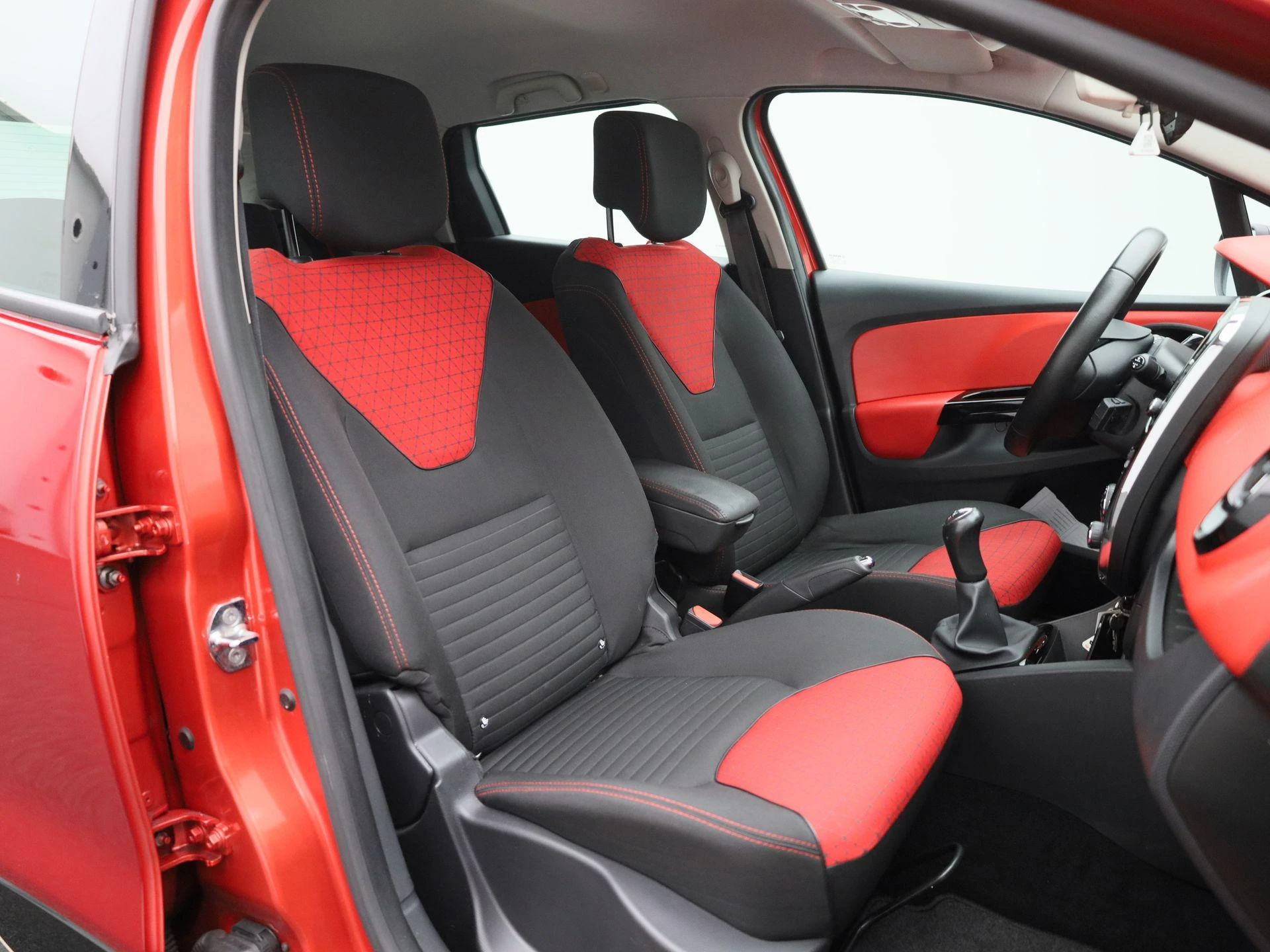 Renault-Clio-image-31