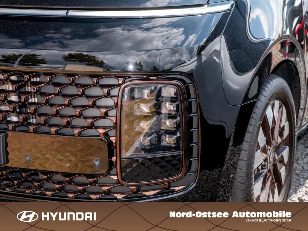 Hyundai Staria 2.2 CRDi SIGNATURE 4WD (7-Sitzer) LED