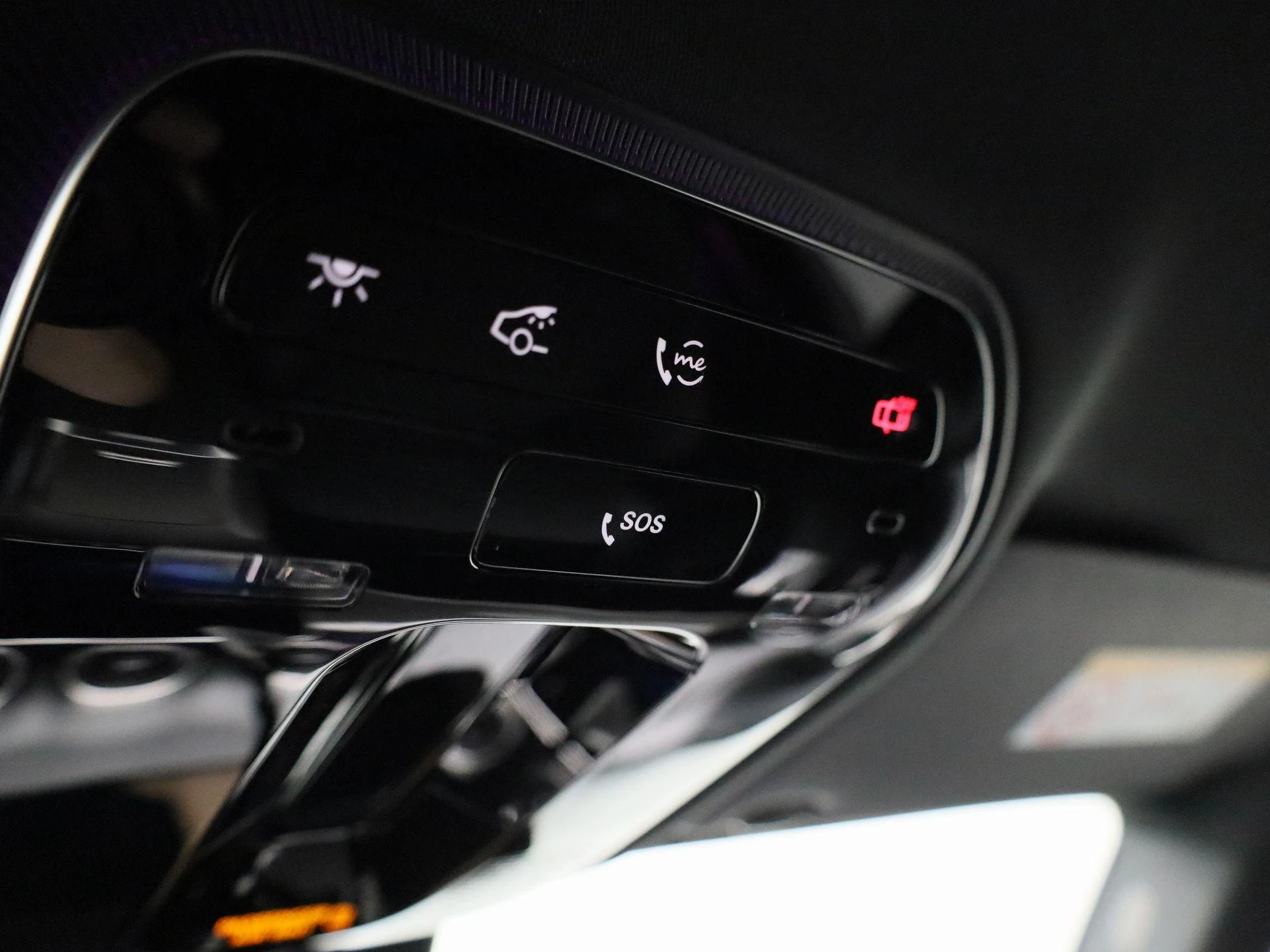 Mercedes-Benz-GLC-image-31