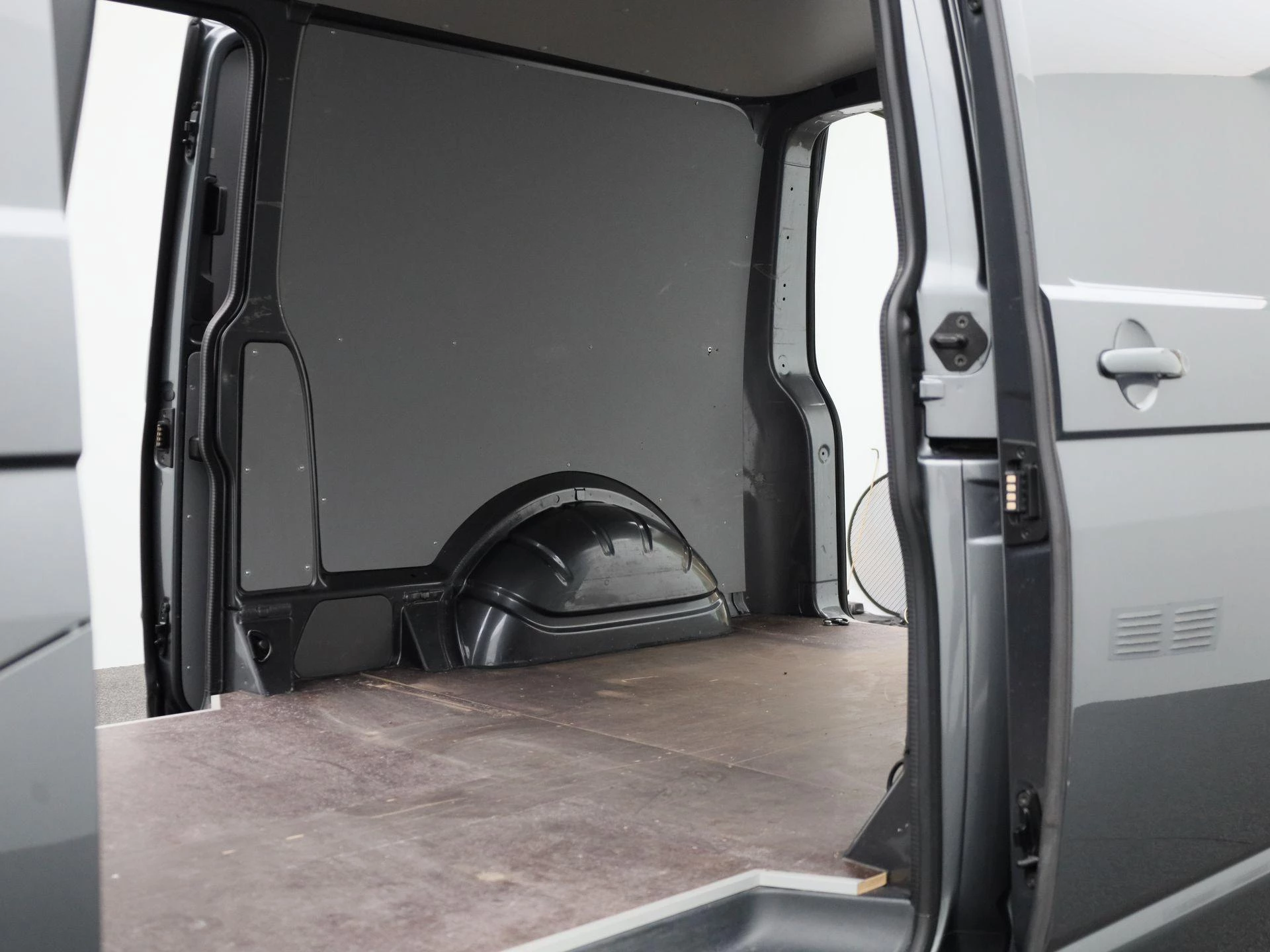 Volkswagen Transporter 2.0 TDI L2H1 204PK