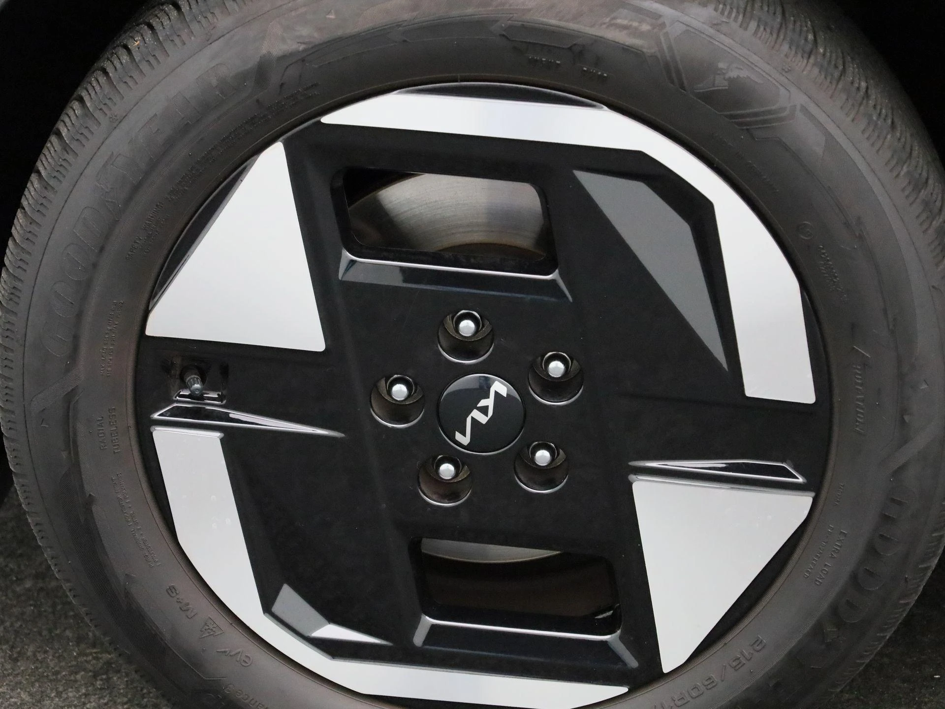 Kia-EV3-image-12