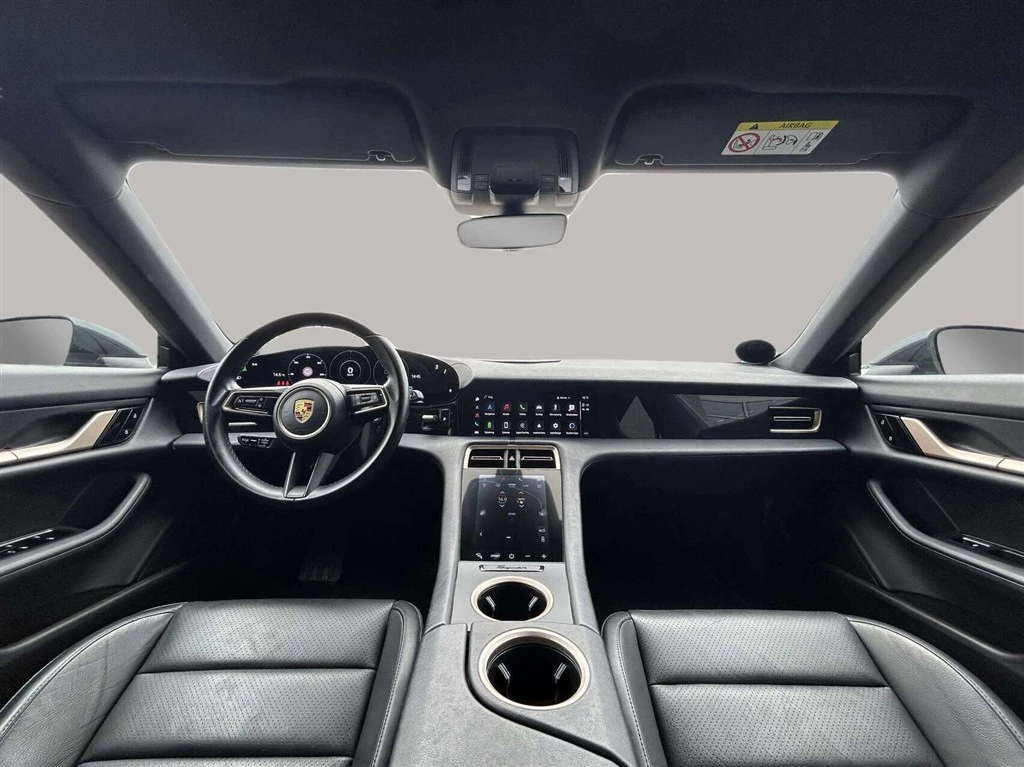 Porsche-Taycan-image-11