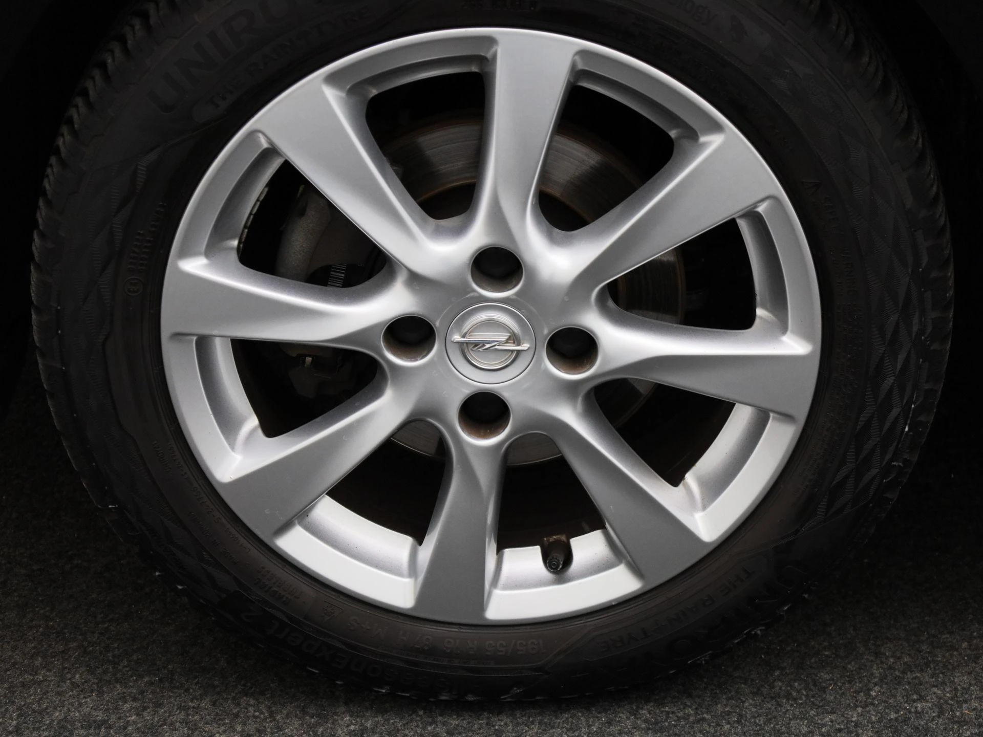 Opel-Corsa-image-13