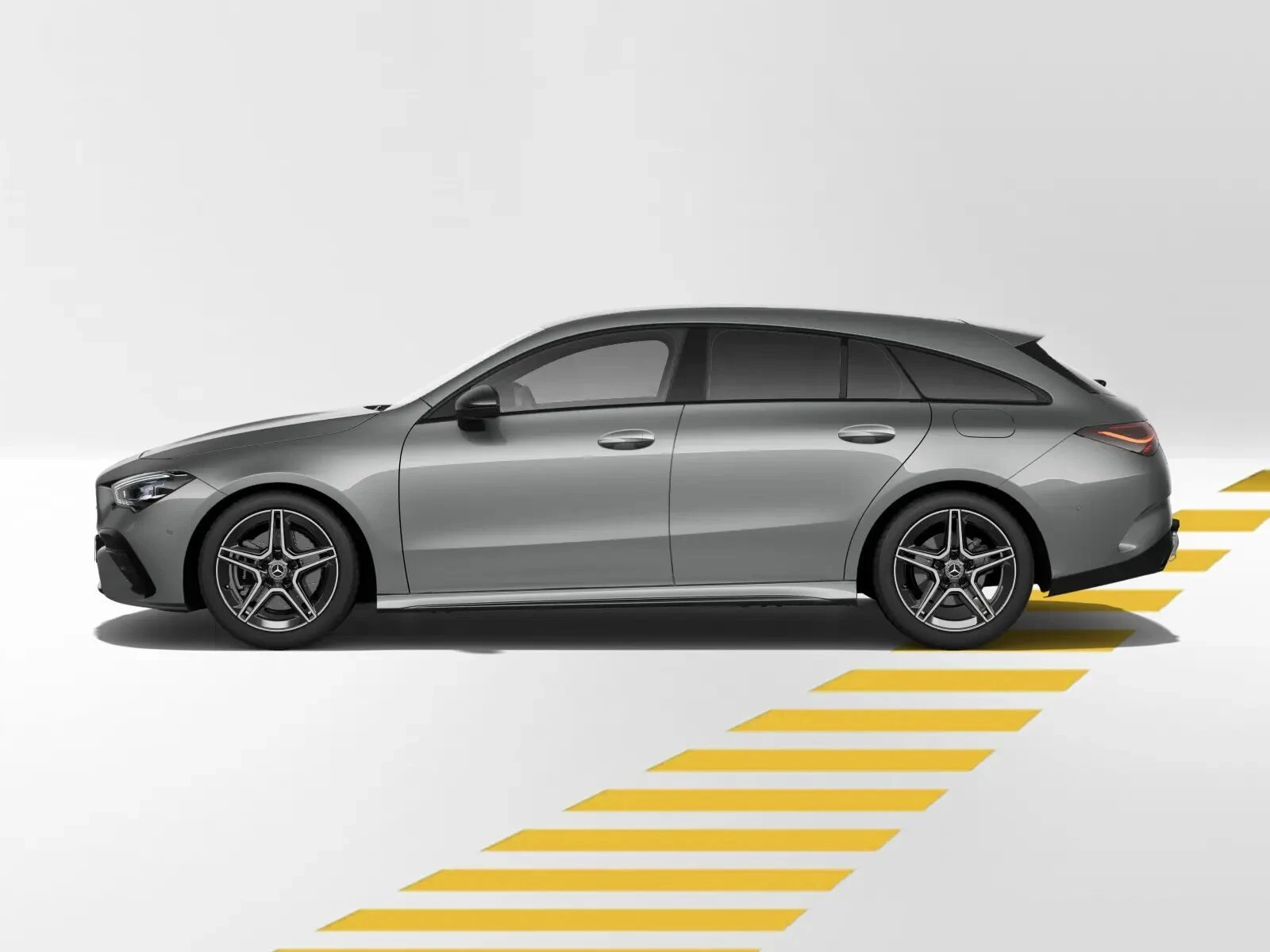 Mercedes-Benz-CLA 200-image-3