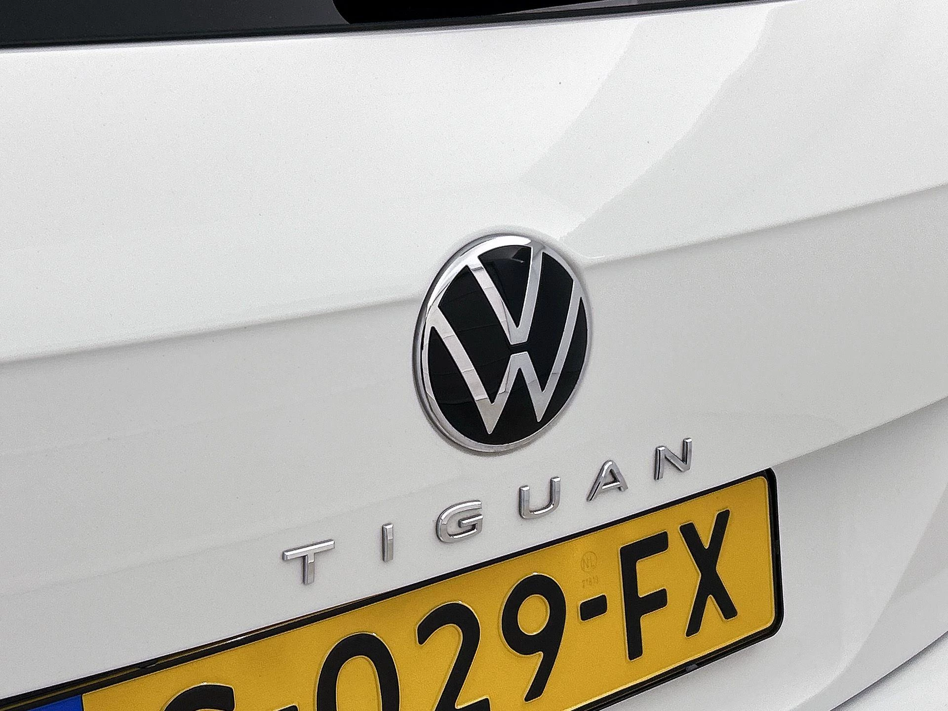 Volkswagen-Tiguan-image-22