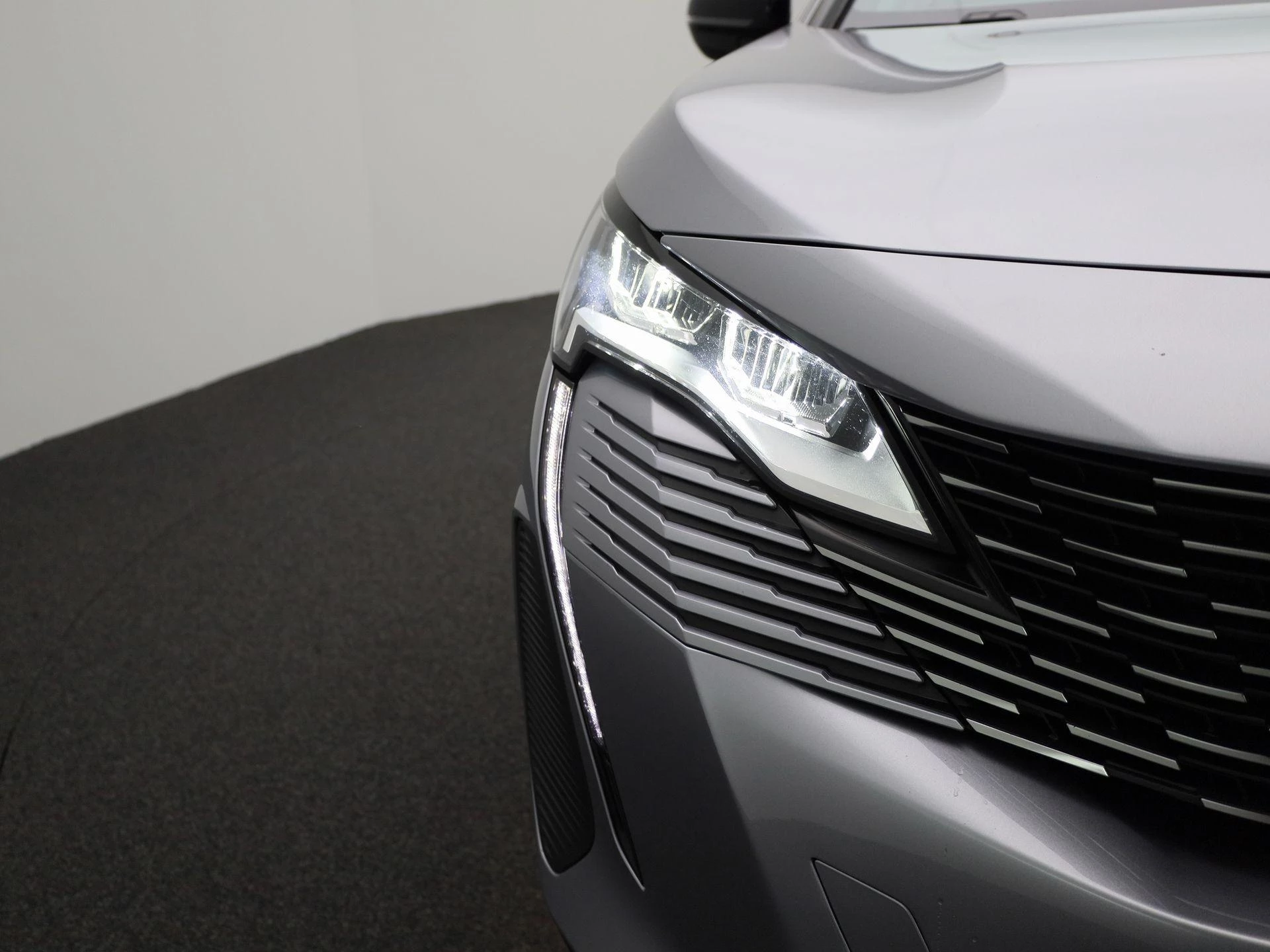 Peugeot-5008-image-30