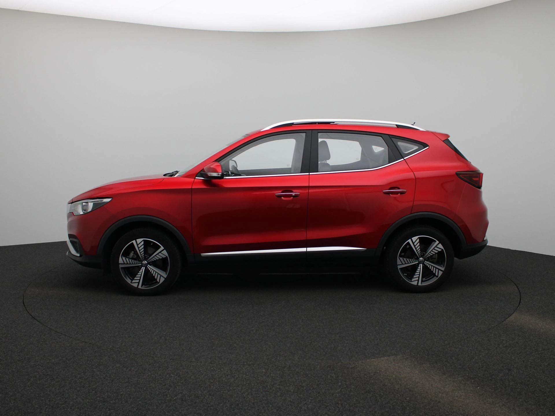 MG-ZS EV-image-3