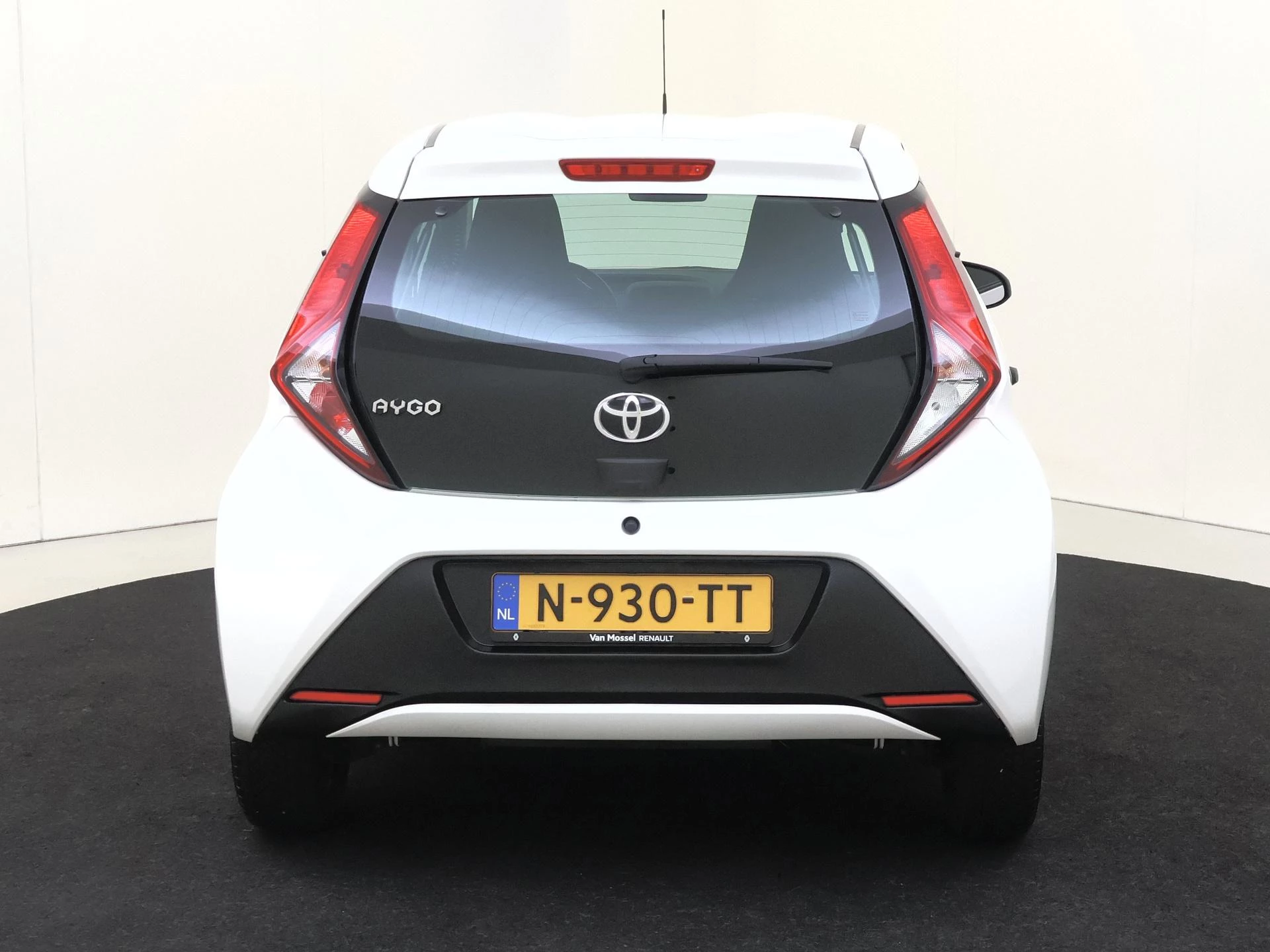Toyota-Aygo-image-5