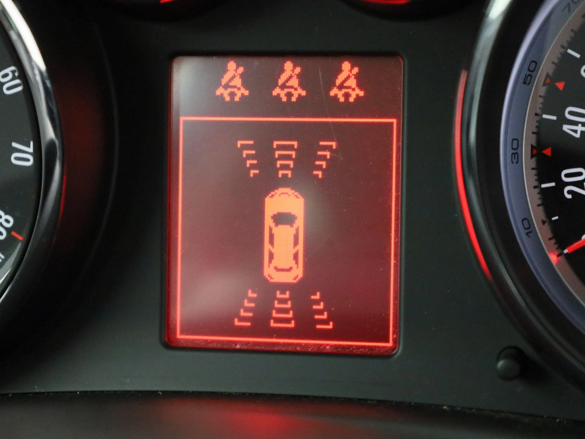 Opel-Meriva-image-32