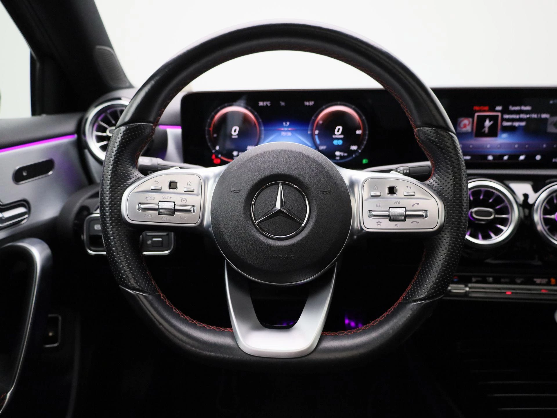 Mercedes-Benz A-Klasse 250 e Business Solution AMG Limited