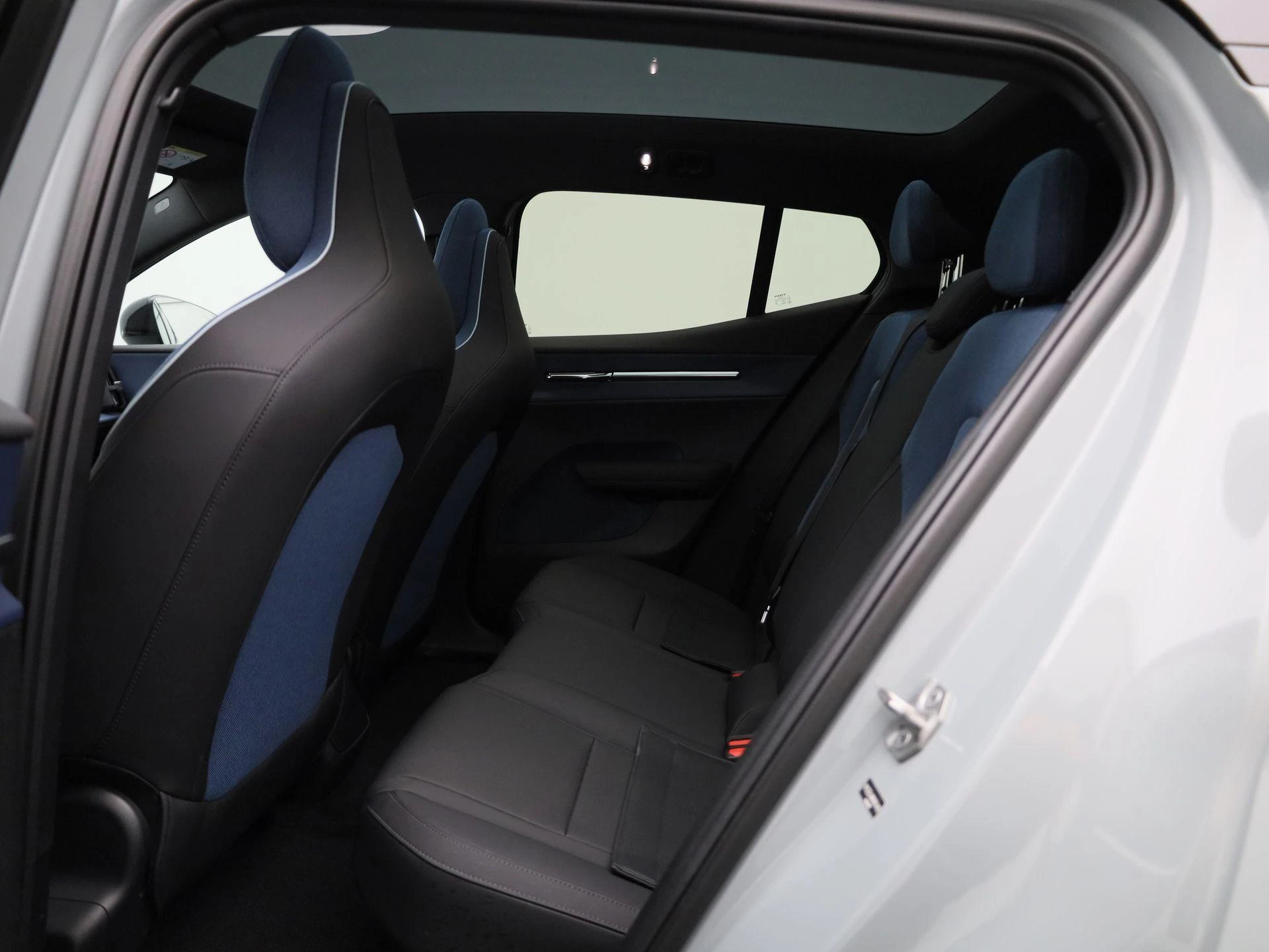 Volvo-EX30-image-9