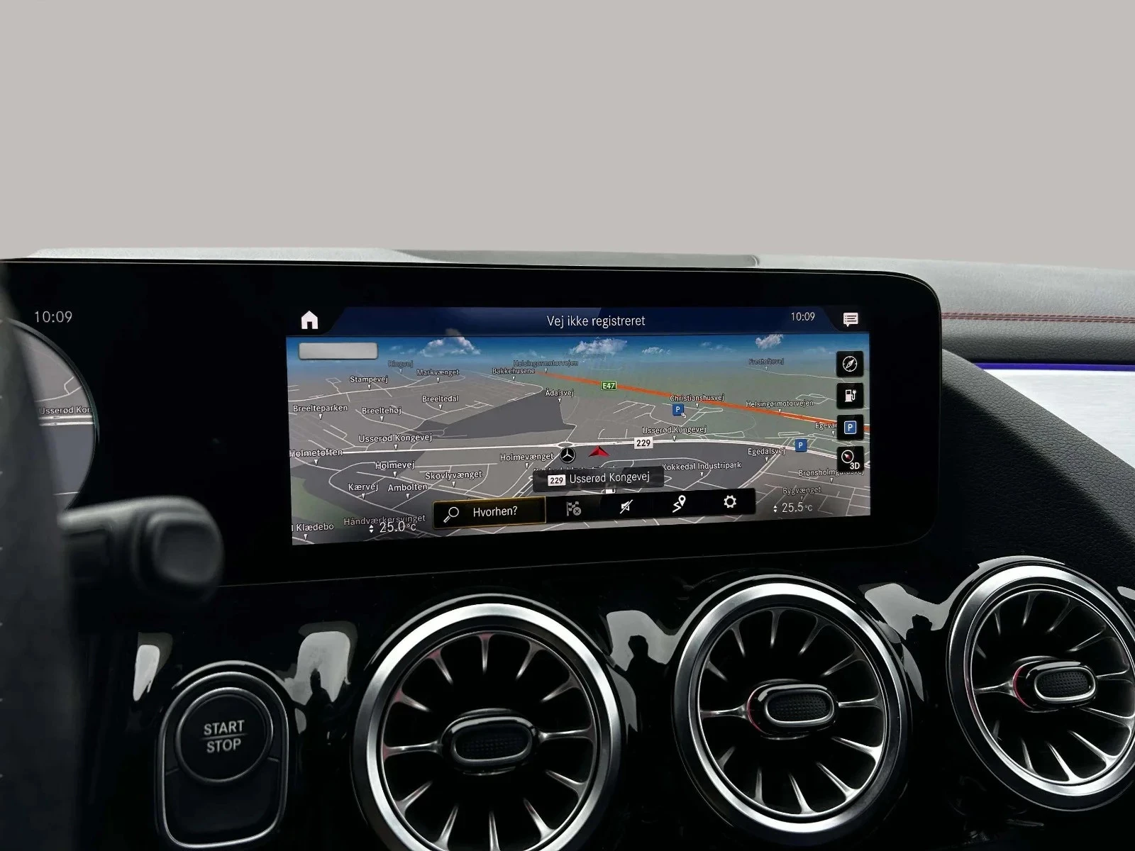 Mercedes-Benz-EQA-image-17