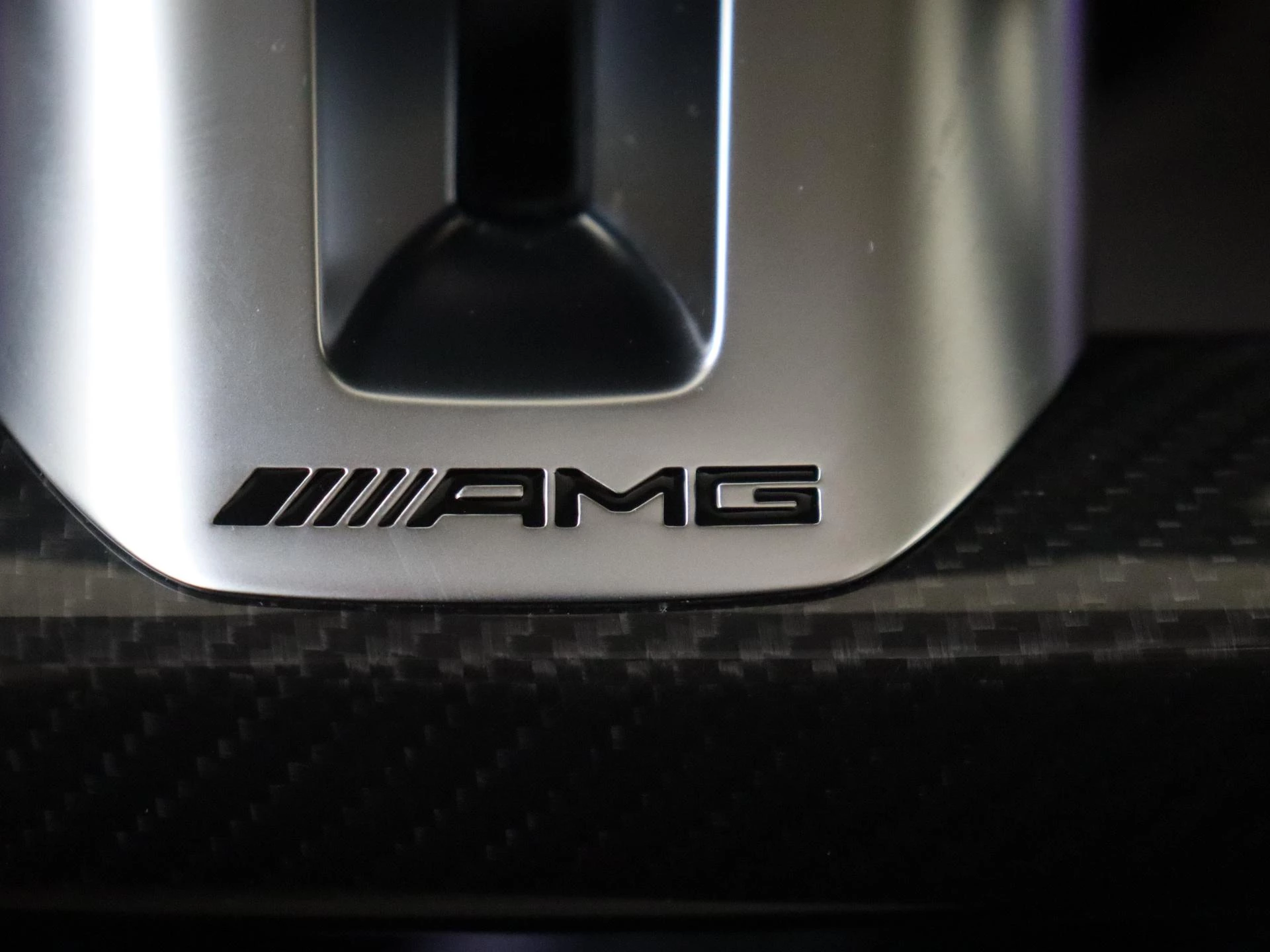 Mercedes-Benz-GLE-image-25