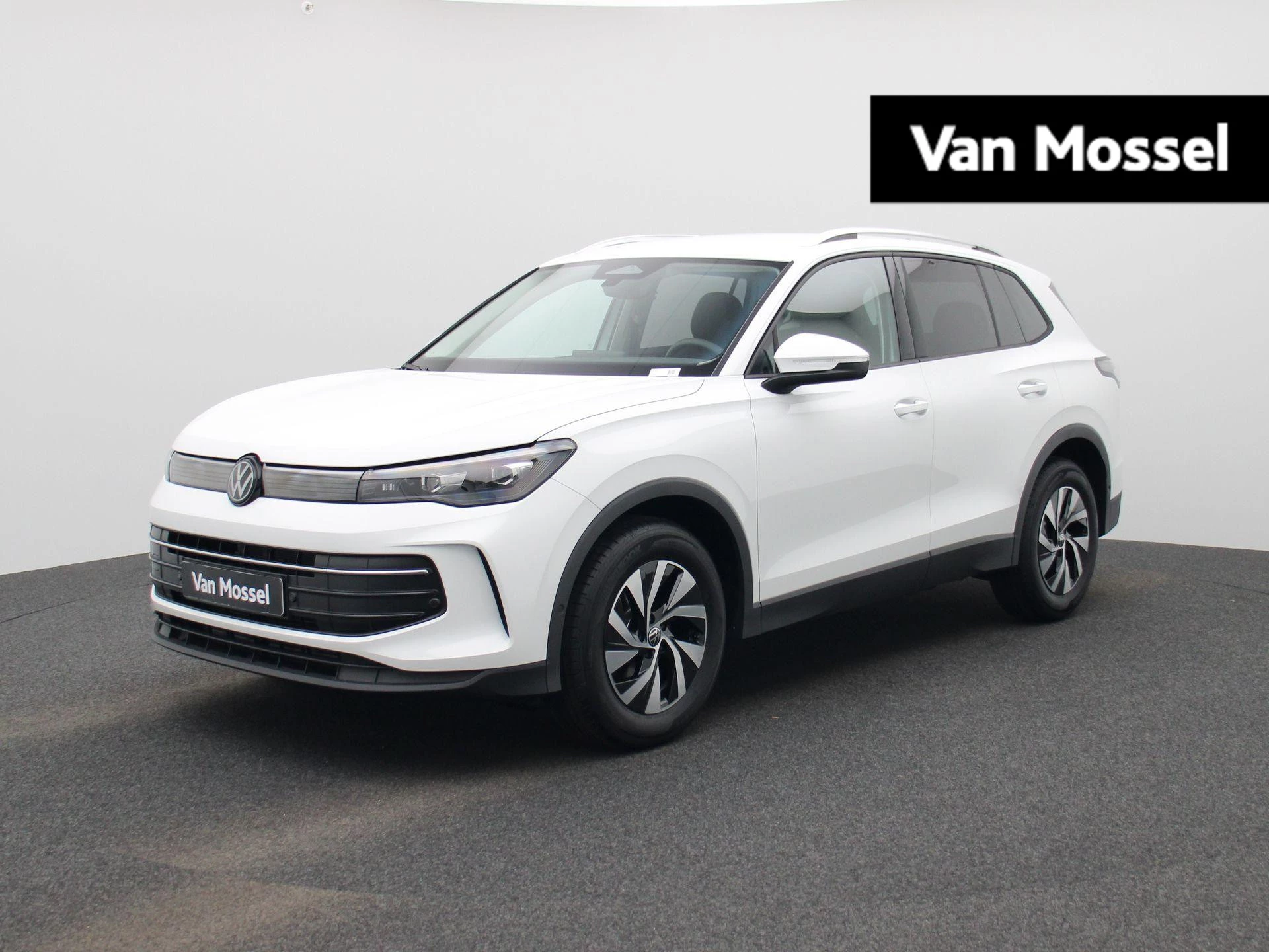 Volkswagen-Tiguan-image-0