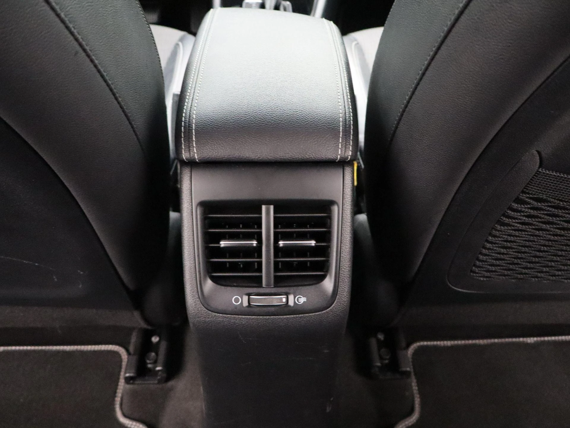 Kia-Niro-image-31