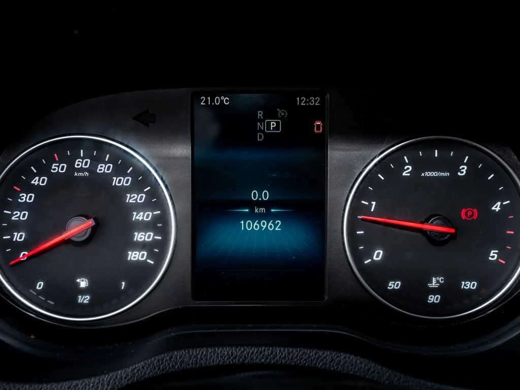 Mercedes-Benz-Sprinter 317-image-14