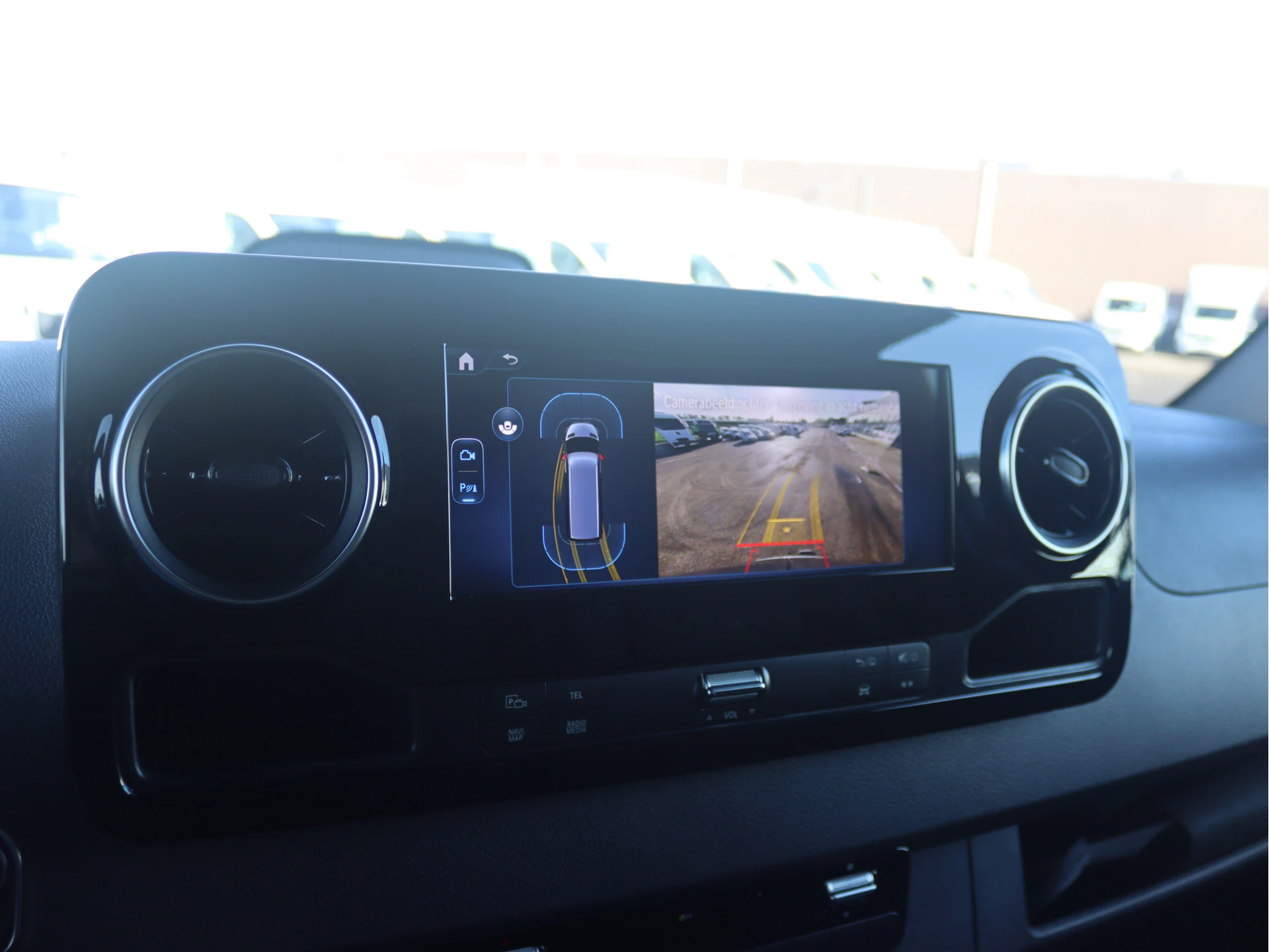 Mercedes-Benz-Sprinter-image-9