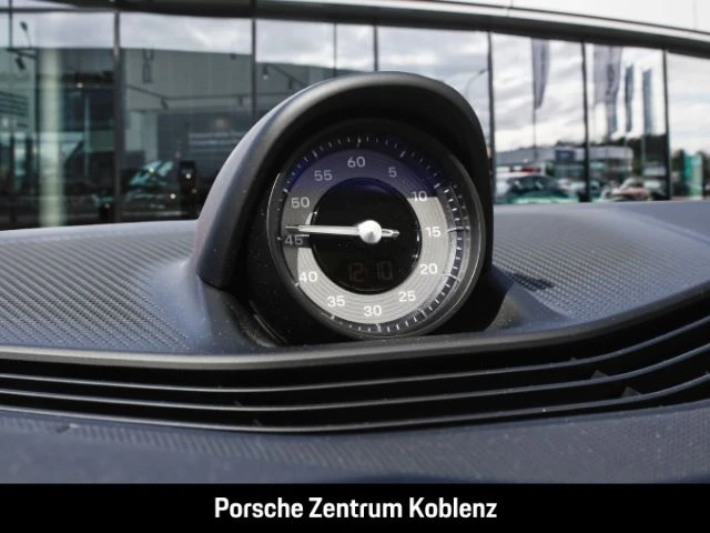 Porsche-Taycan-image-21
