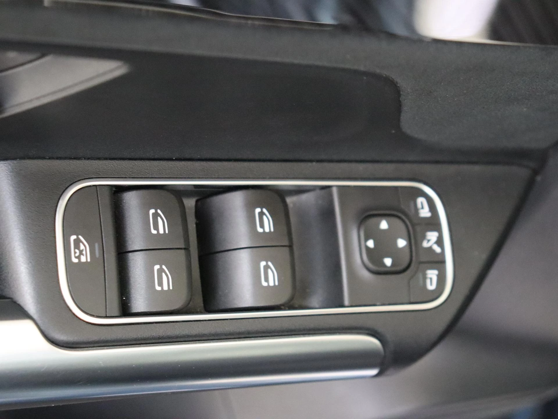 Mercedes-Benz-B-Klasse-image-26