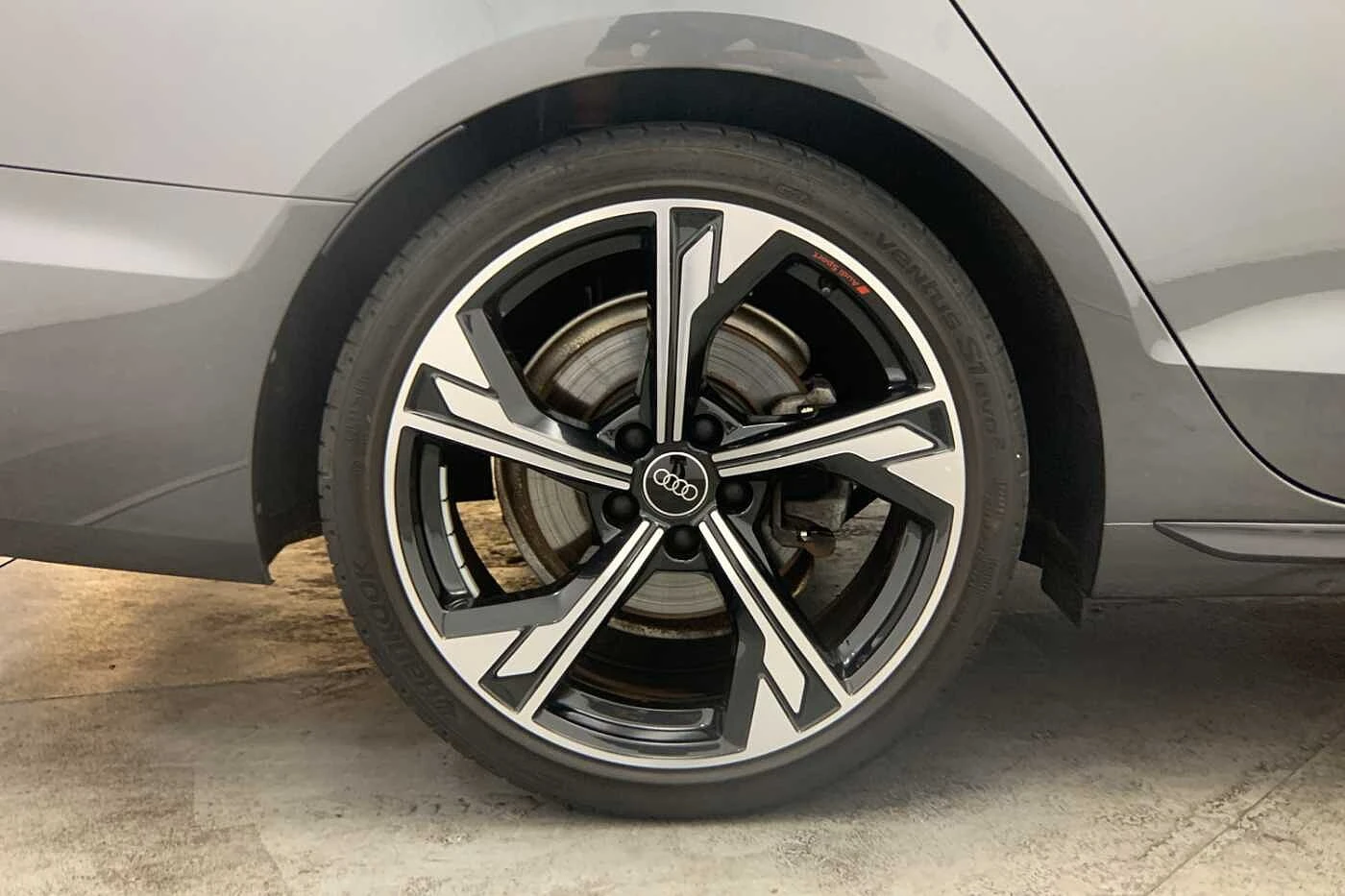 Audi-A4-image-4