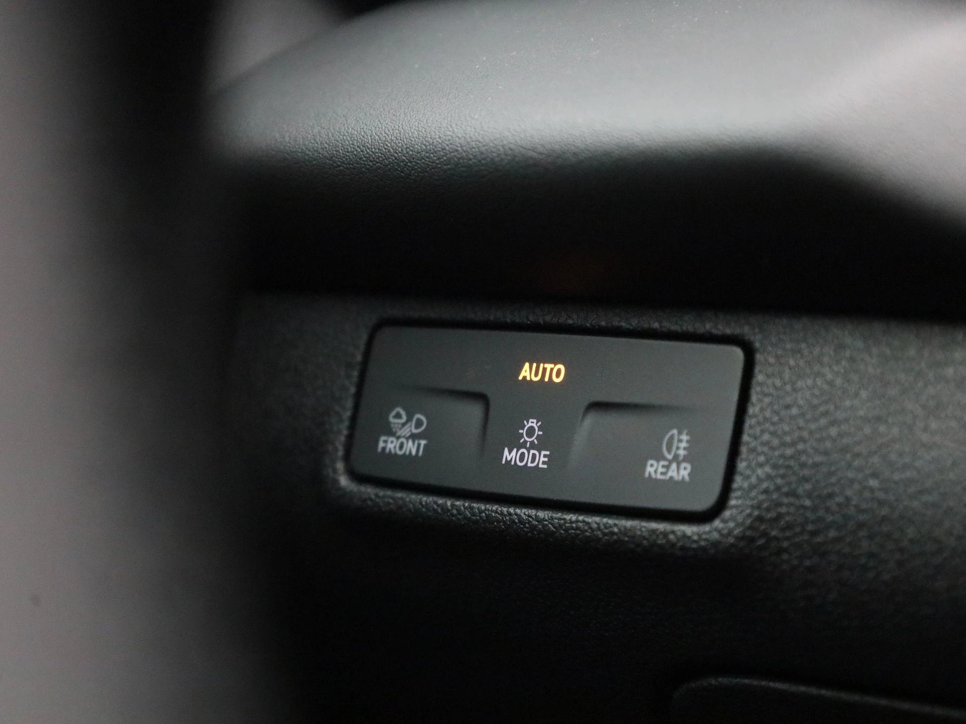 Volkswagen T-Roc 1.5 eTsi Style First Edition