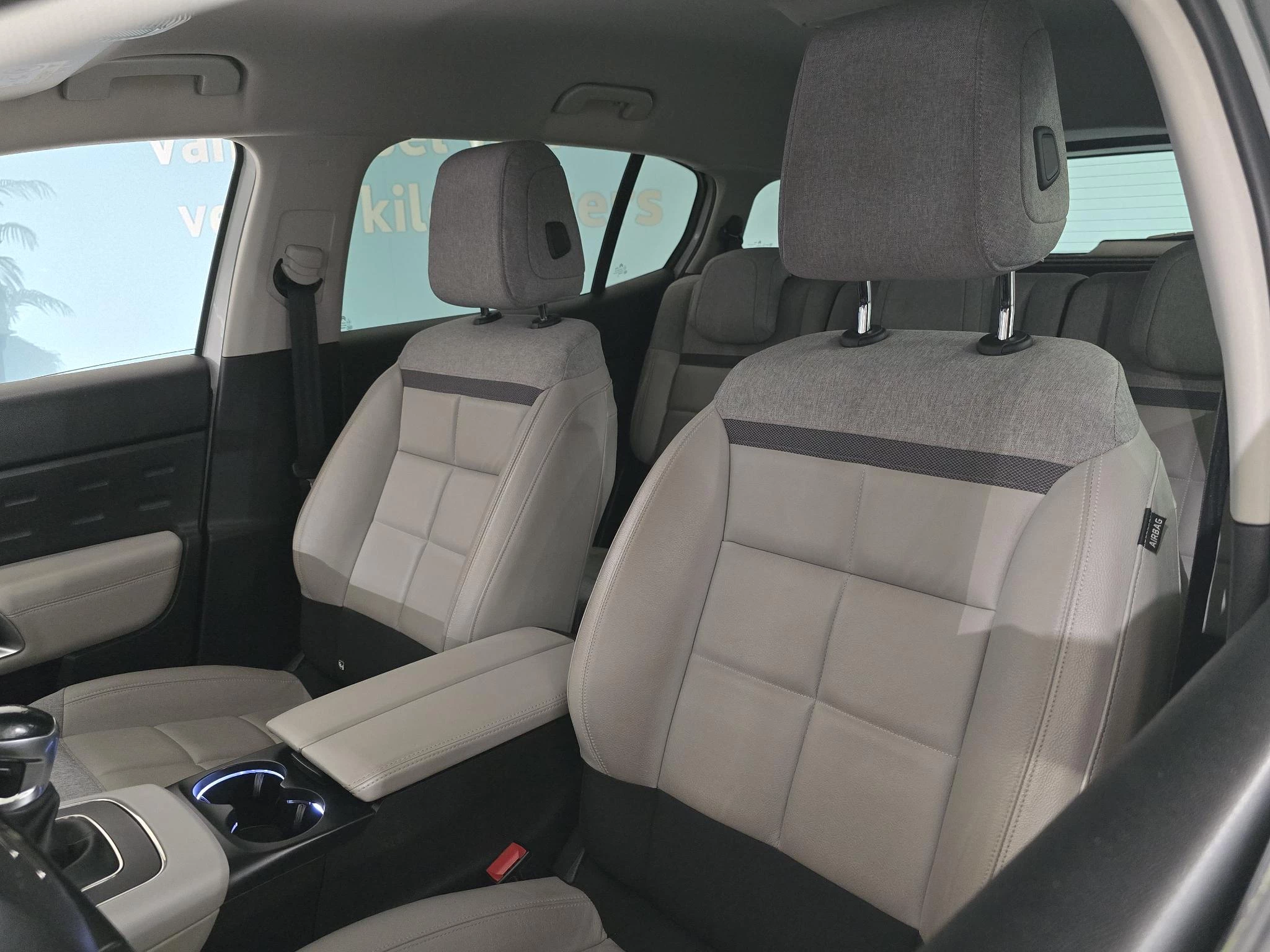 Citroën-C5 Aircross-image-18