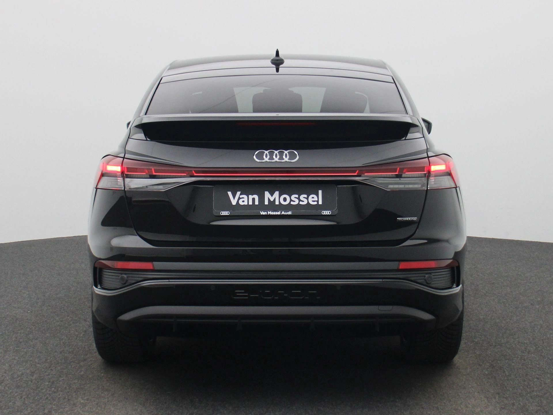 Audi-Q4 Sportback e-tron-image-4