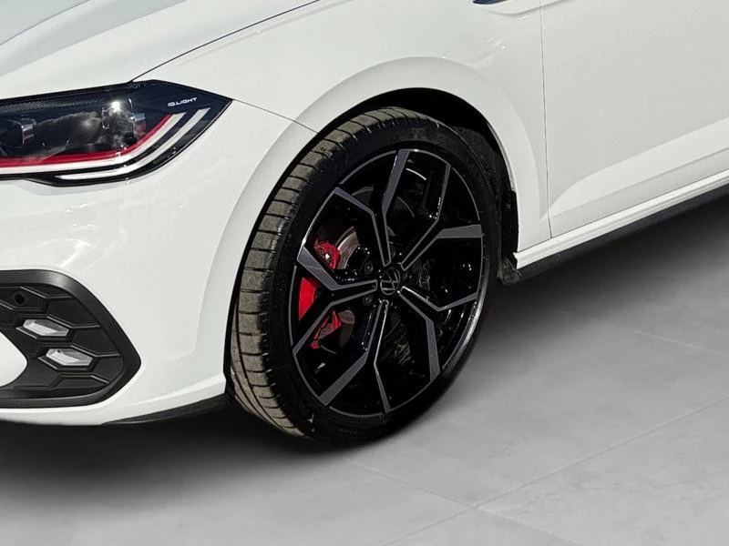 Volkswagen-Polo-image-21