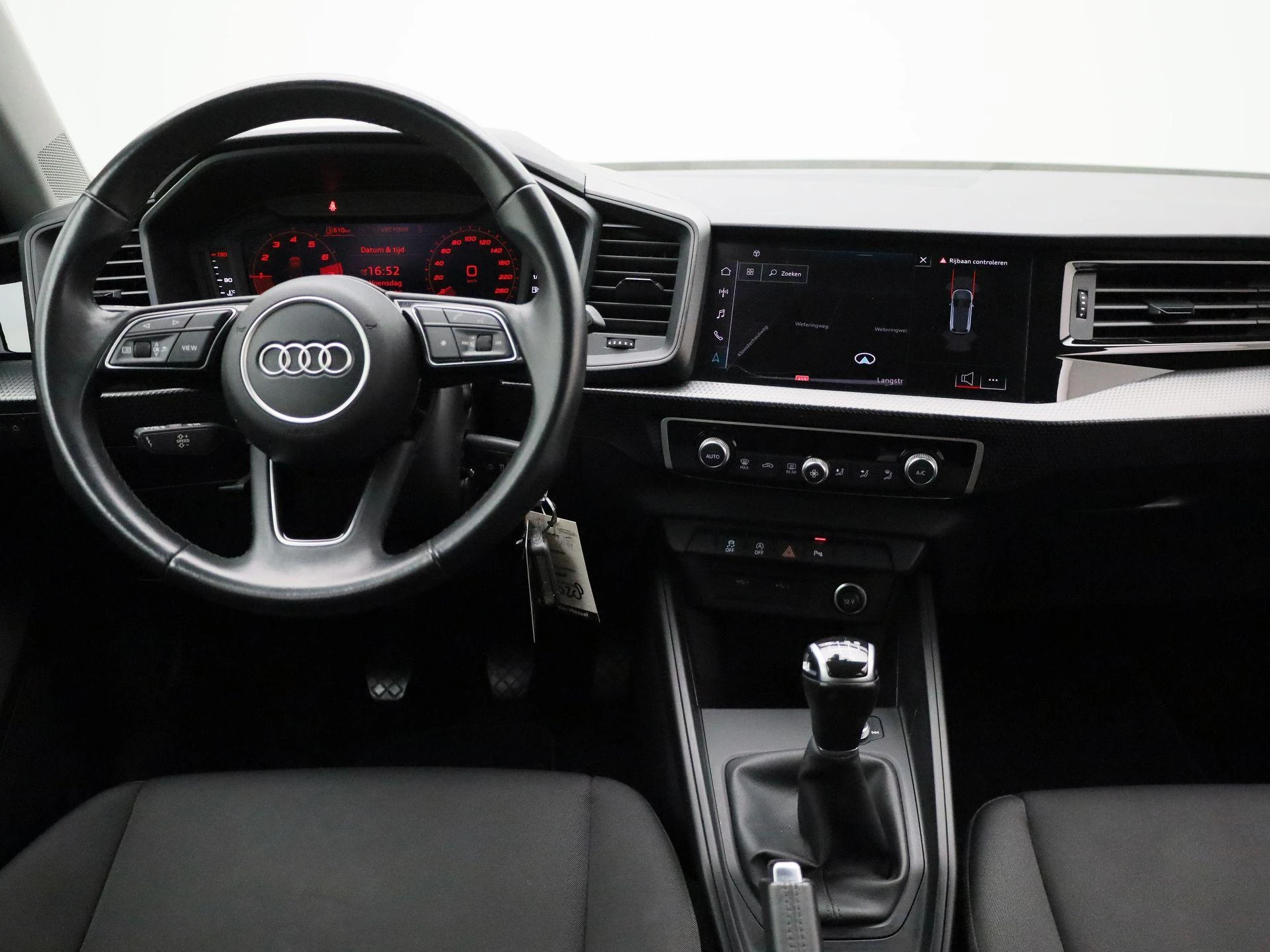 Audi-A1 Sportback-image-6