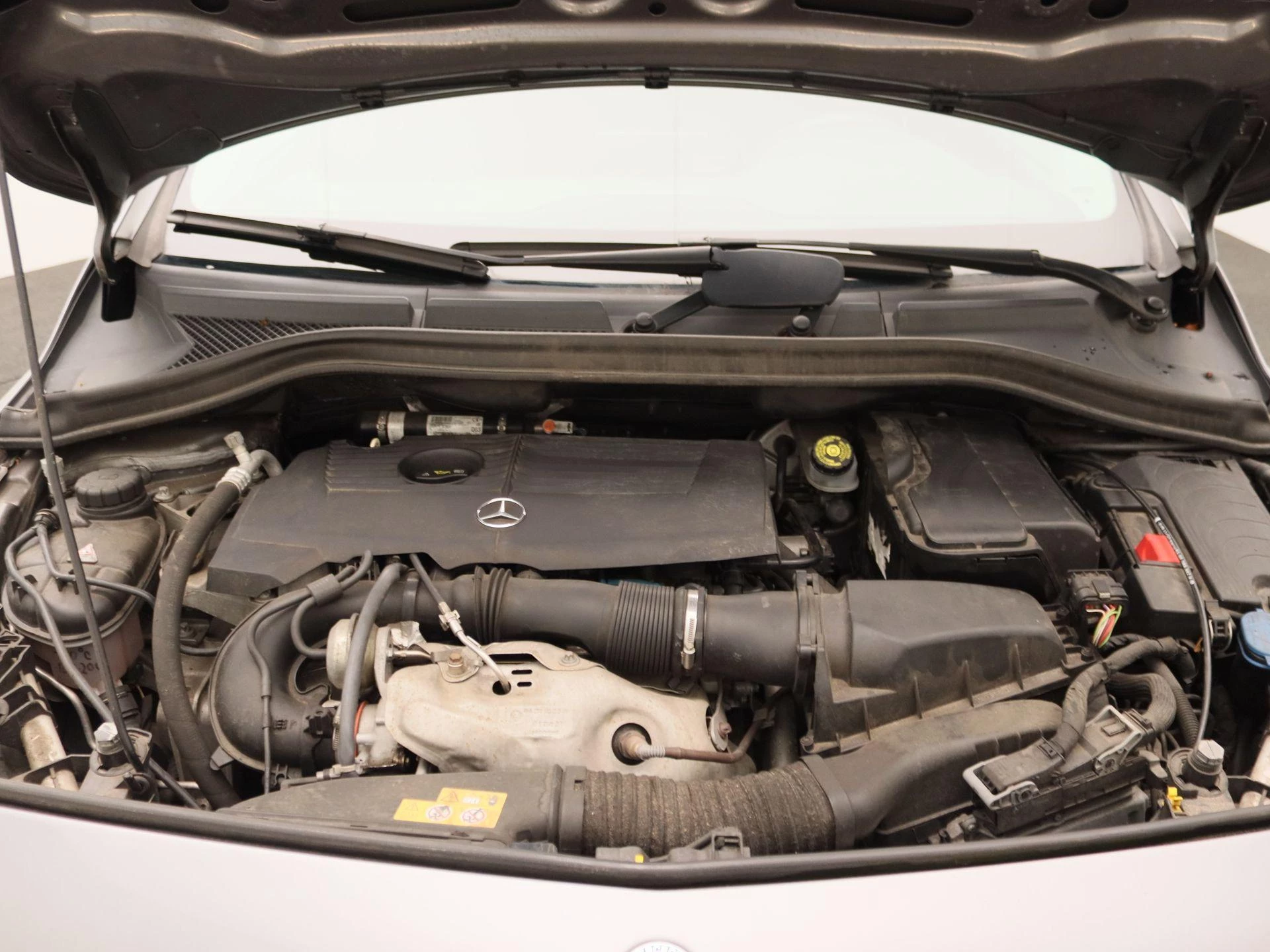 Mercedes-Benz-B-Klasse-image-25