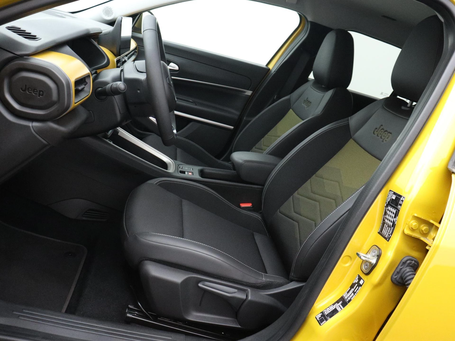 Jeep-Avenger-image-1