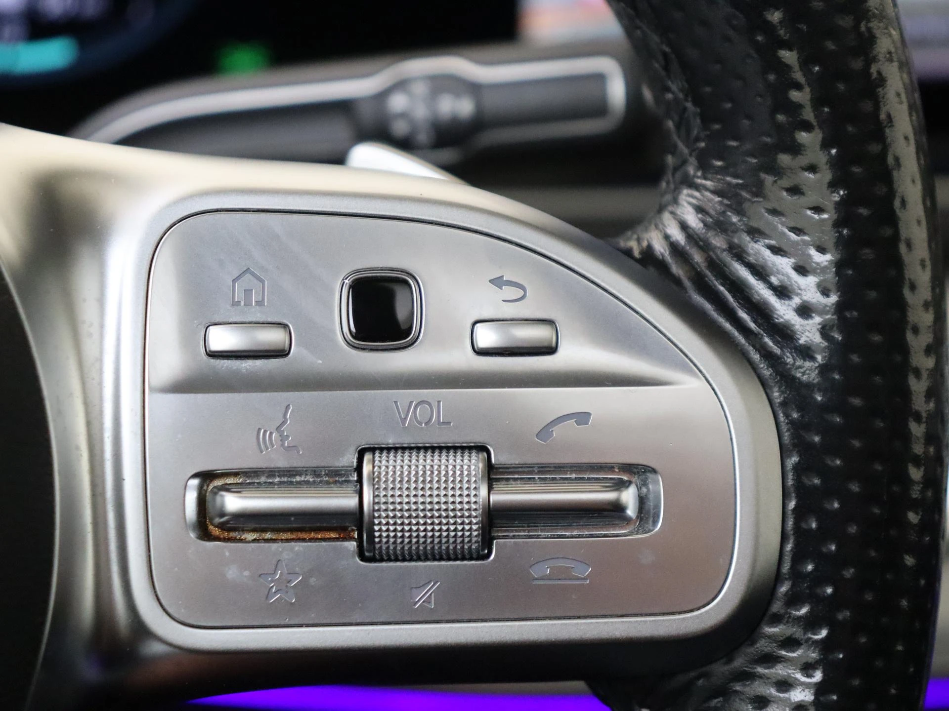Mercedes-Benz-GLE-image-12