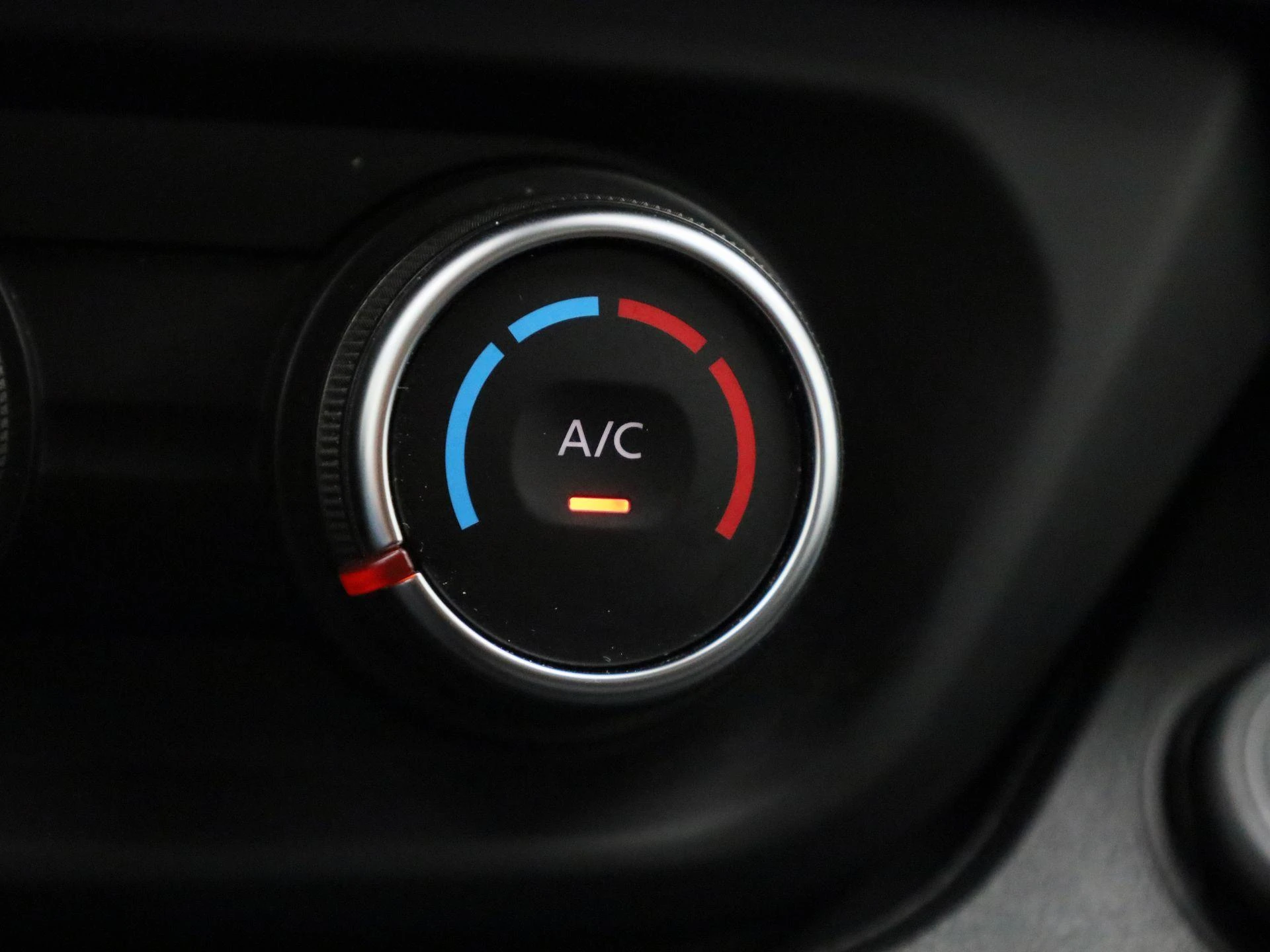 Renault-Trafic-image-24