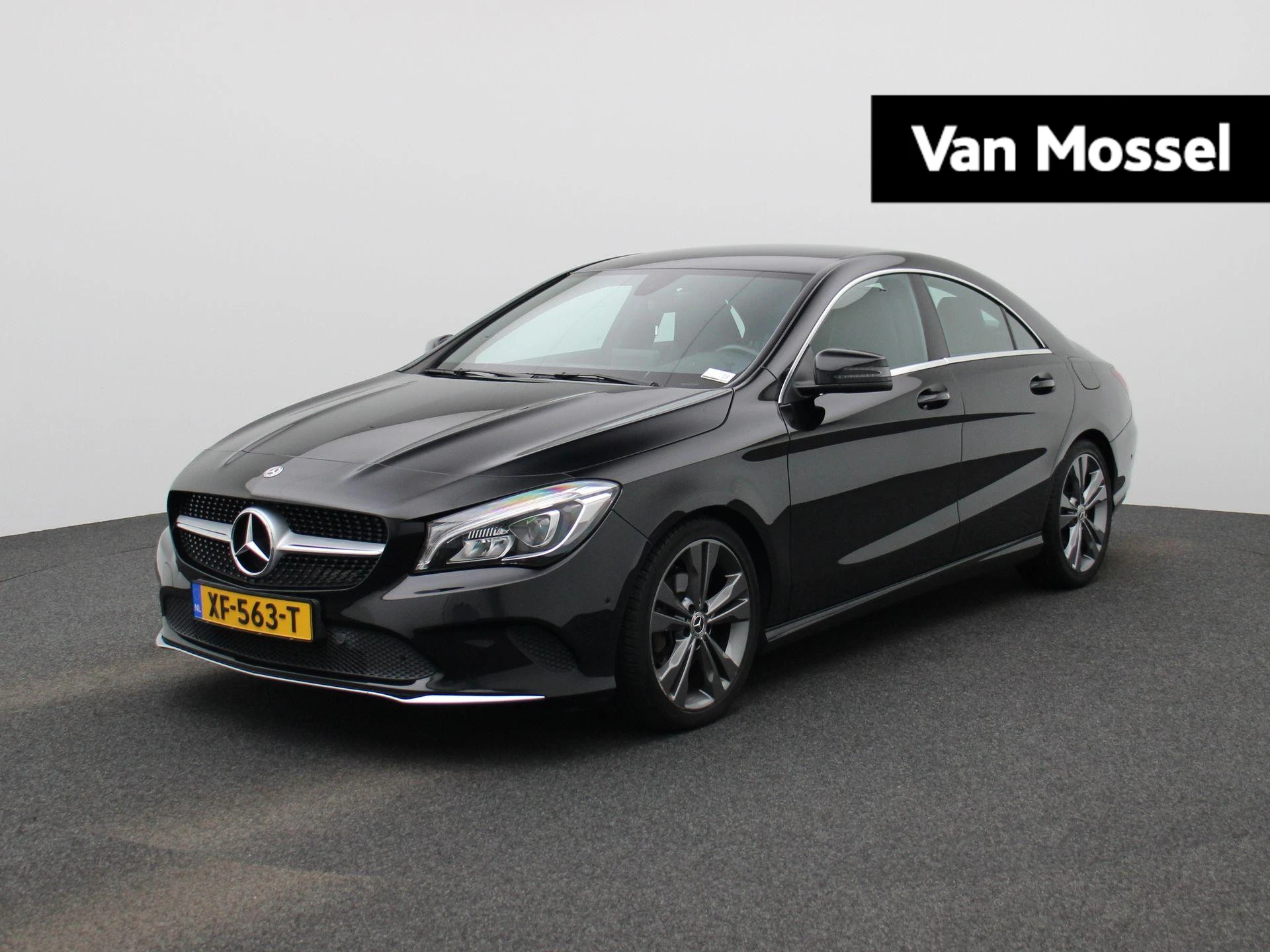 Mercedes-Benz-CLA-image-0