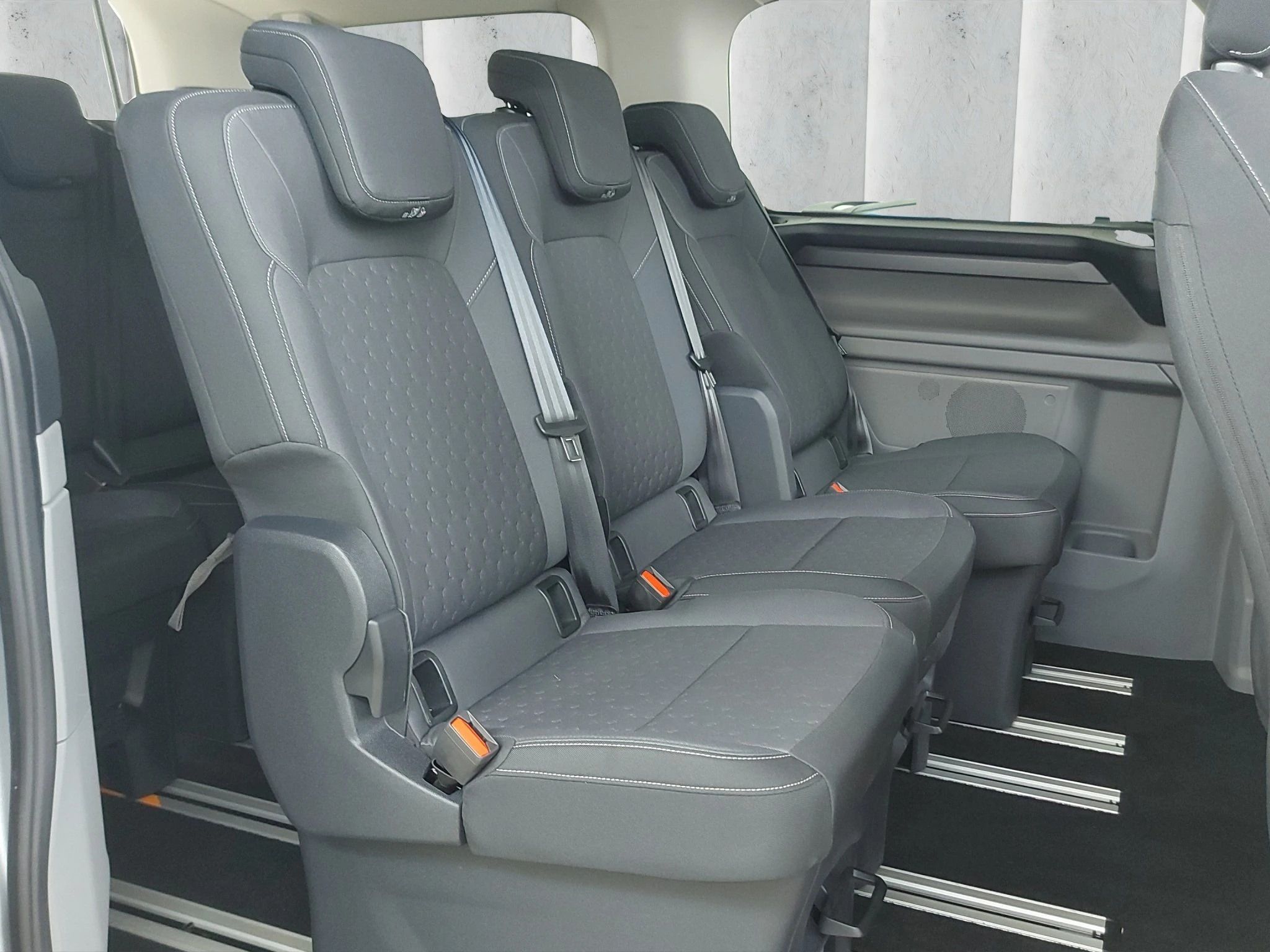 Ford-Tourneo Custom-image-10