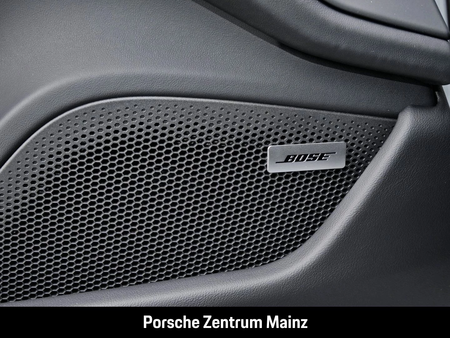 Porsche Taycan Black Edition NW ZUM HAUSPREIS black edition
