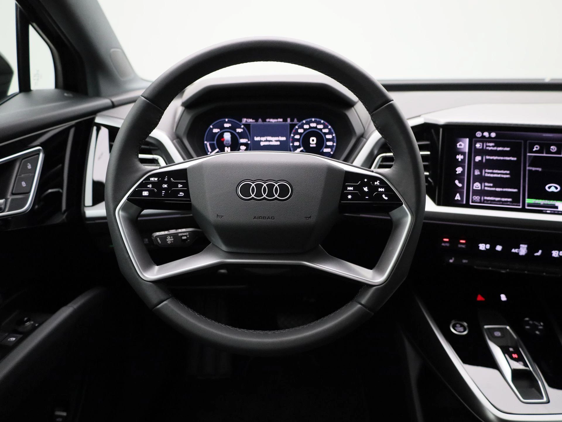Audi-Q4 e-tron-image-6